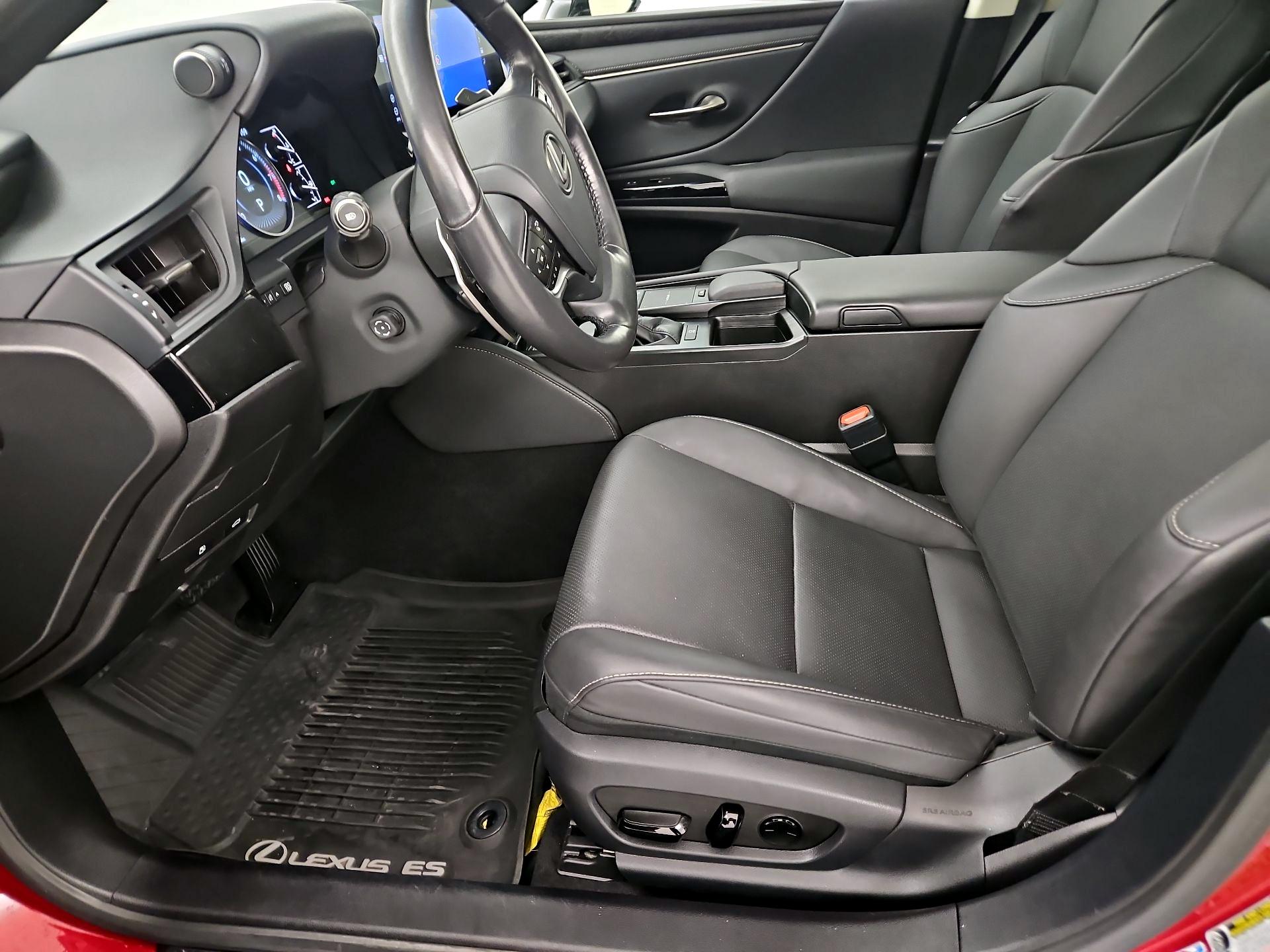 Thumbnail: 2022 Lexus ES - 11