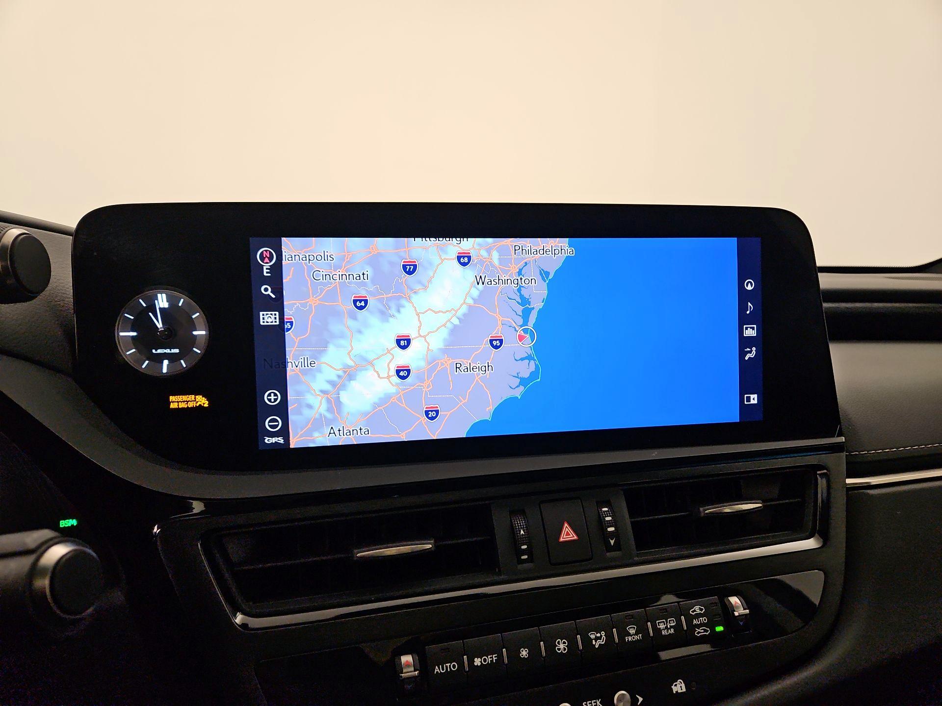 Thumbnail: 2022 Lexus ES - 13