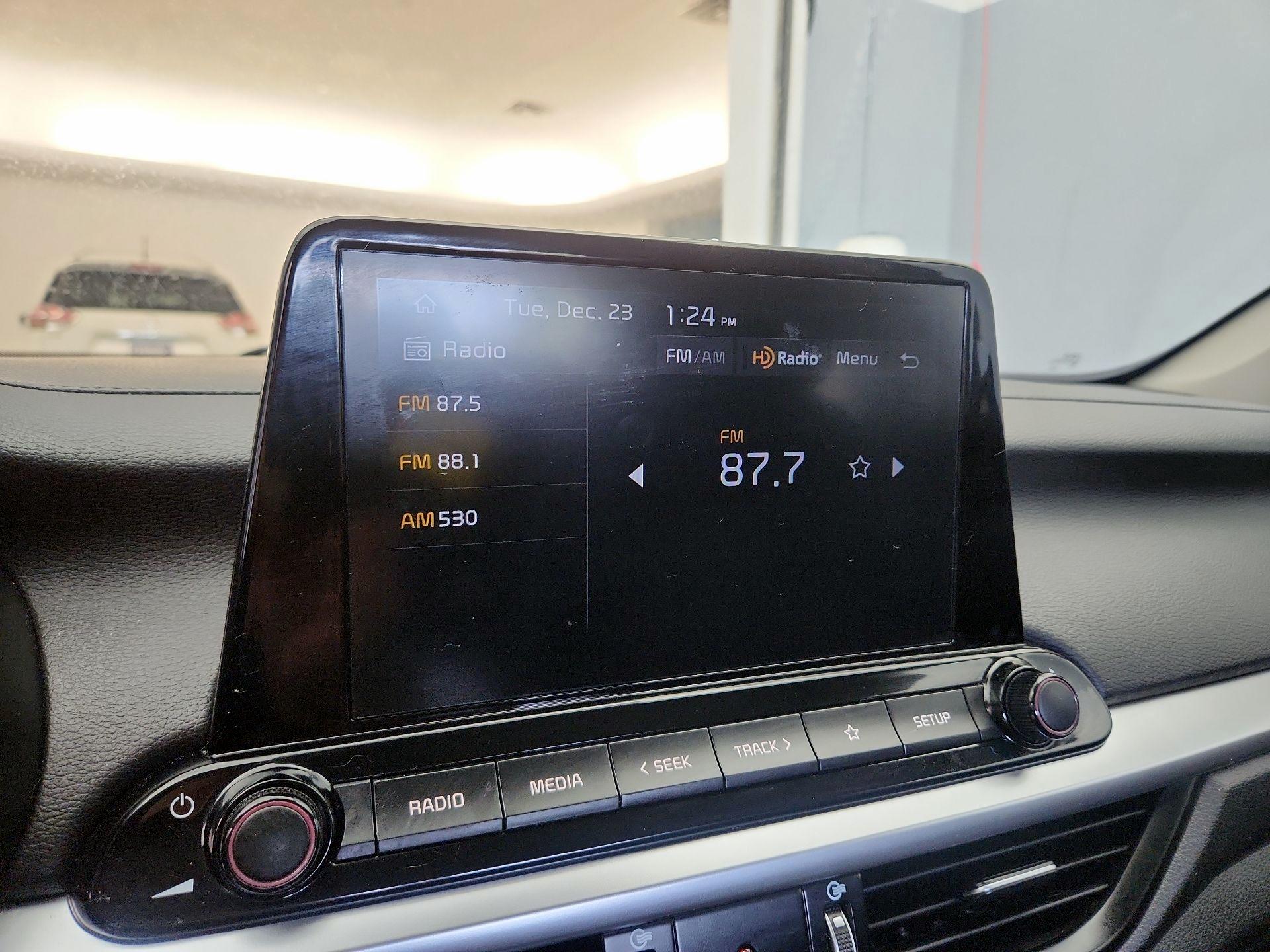 Thumbnail: 2023 Kia Forte - 15