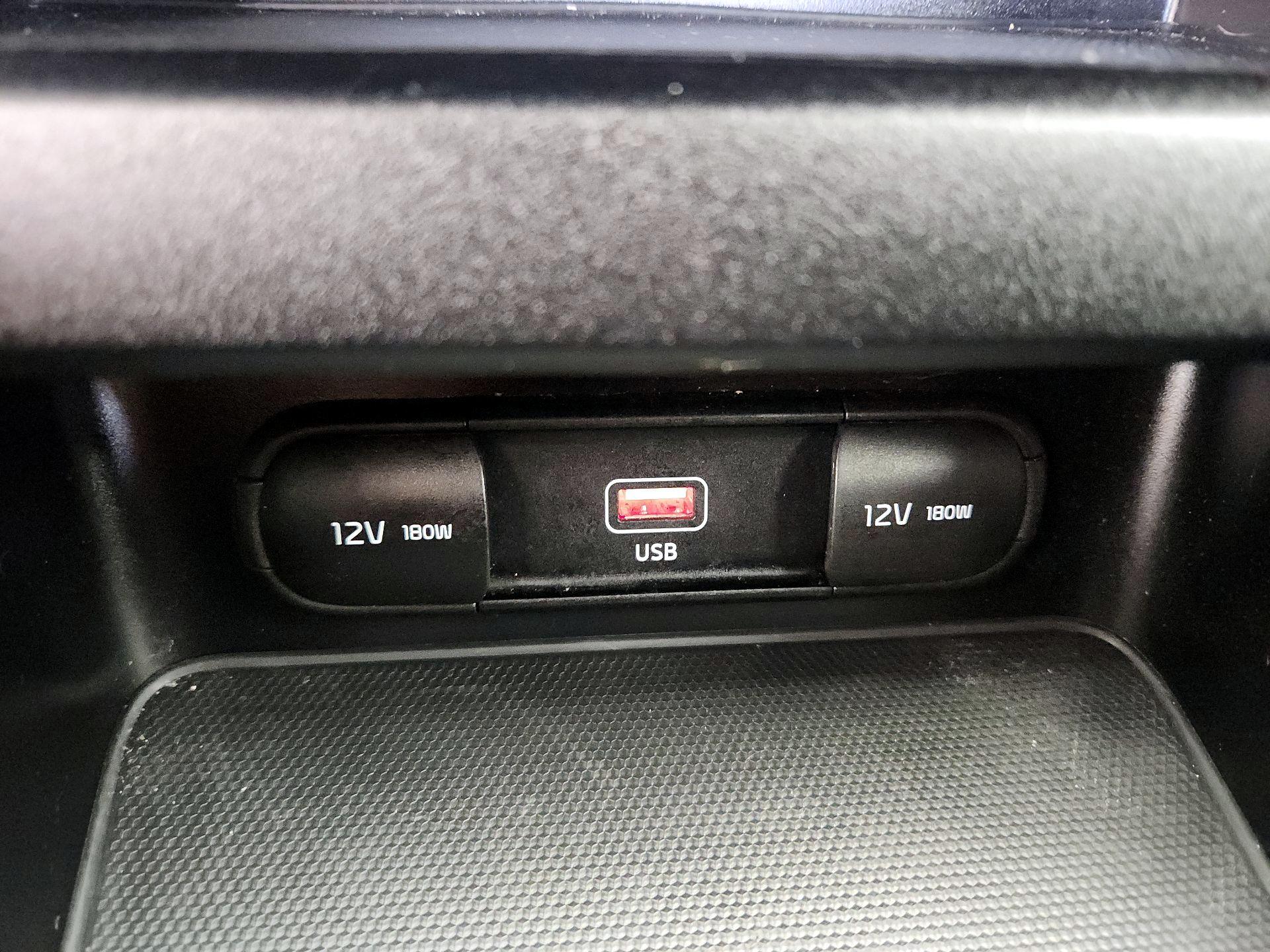 Thumbnail: 2023 Kia Forte - 18