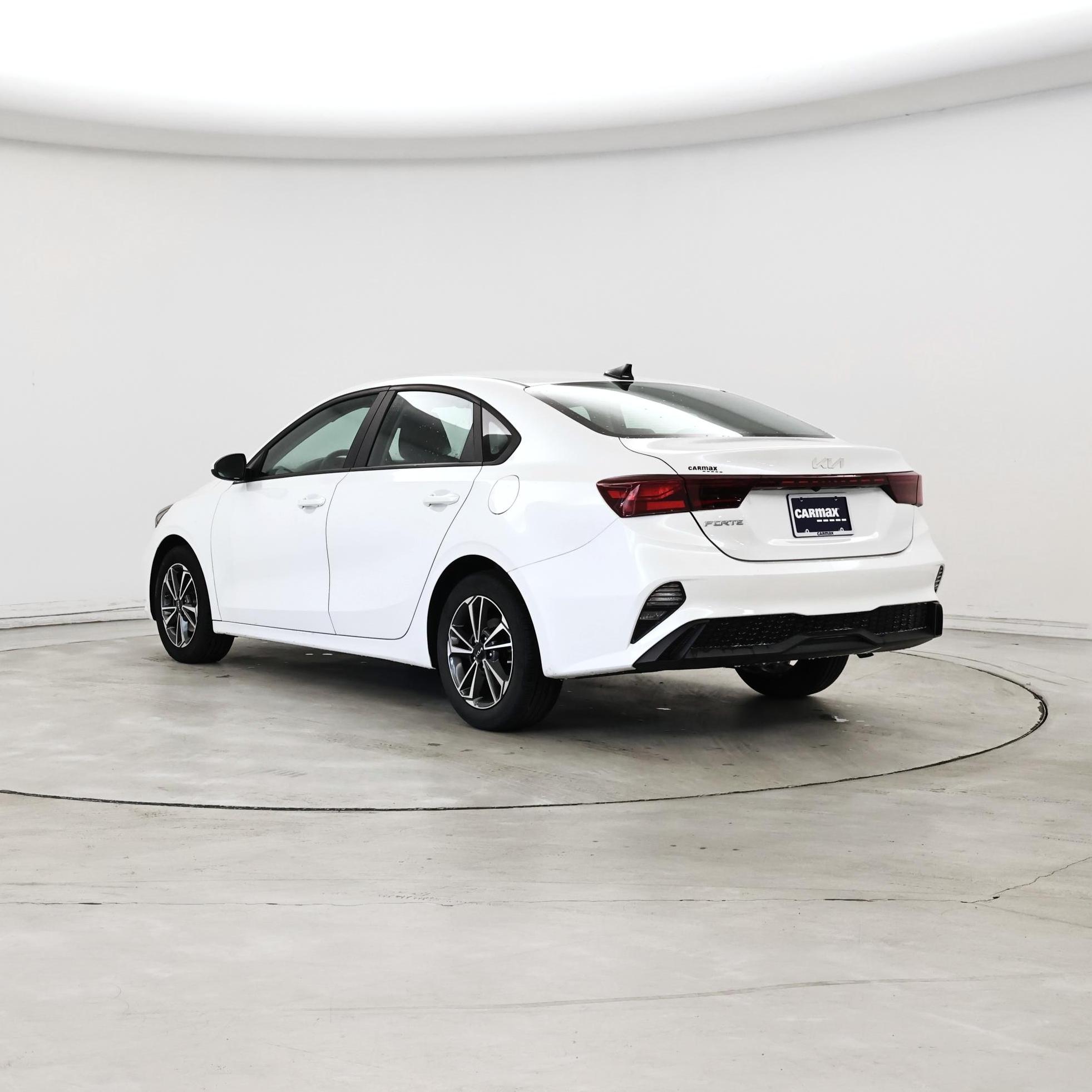 Thumbnail: 2023 Kia Forte - 2