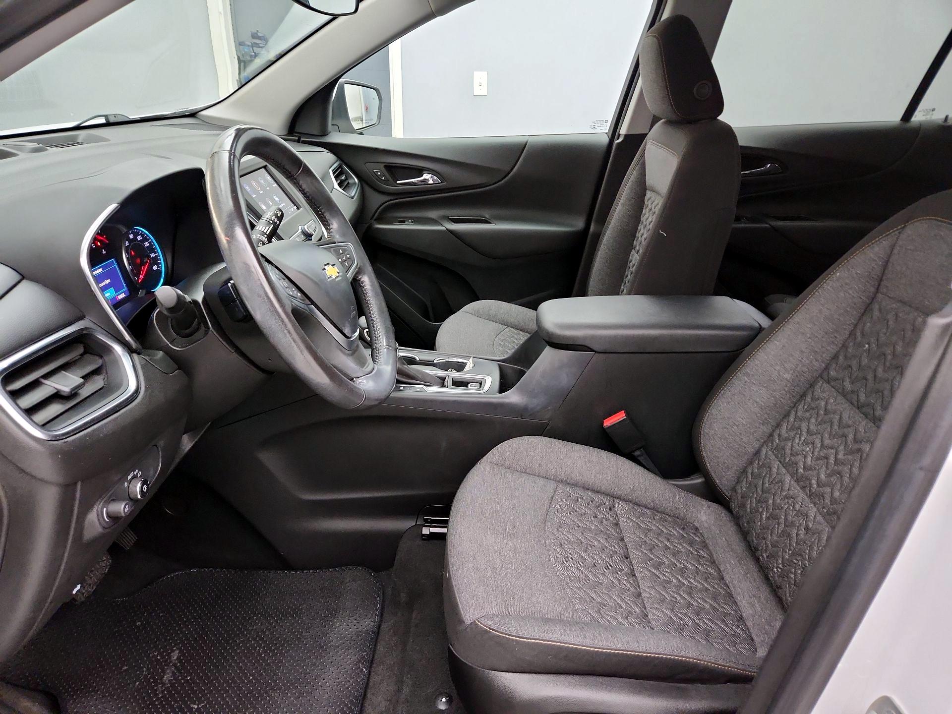 Thumbnail: 2022 Chevrolet Equinox - 11