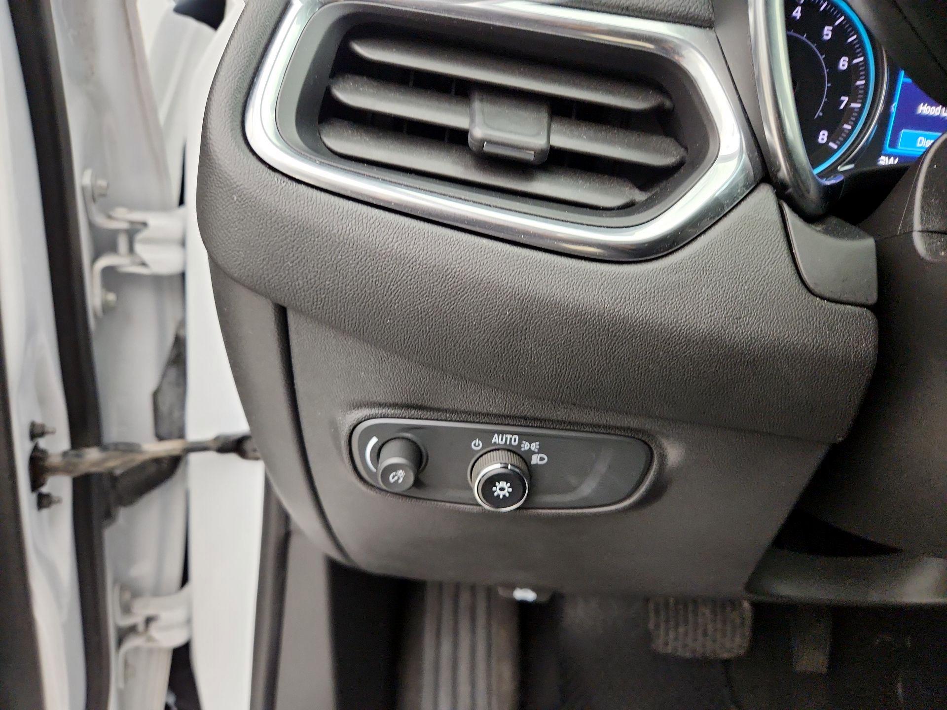 Thumbnail: 2022 Chevrolet Equinox - 13