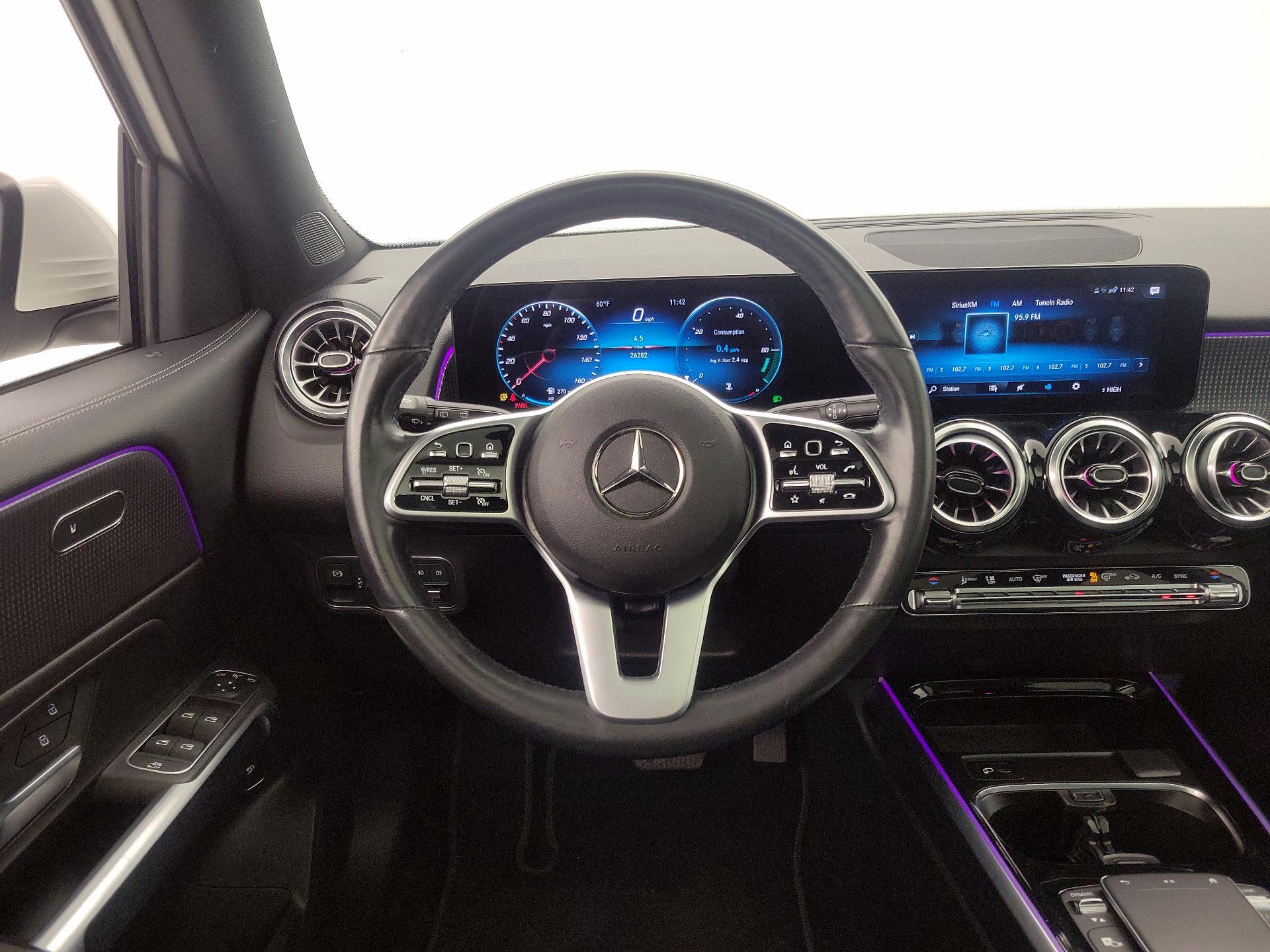 Thumbnail: 2022 Mercedes-Benz GLB - 10