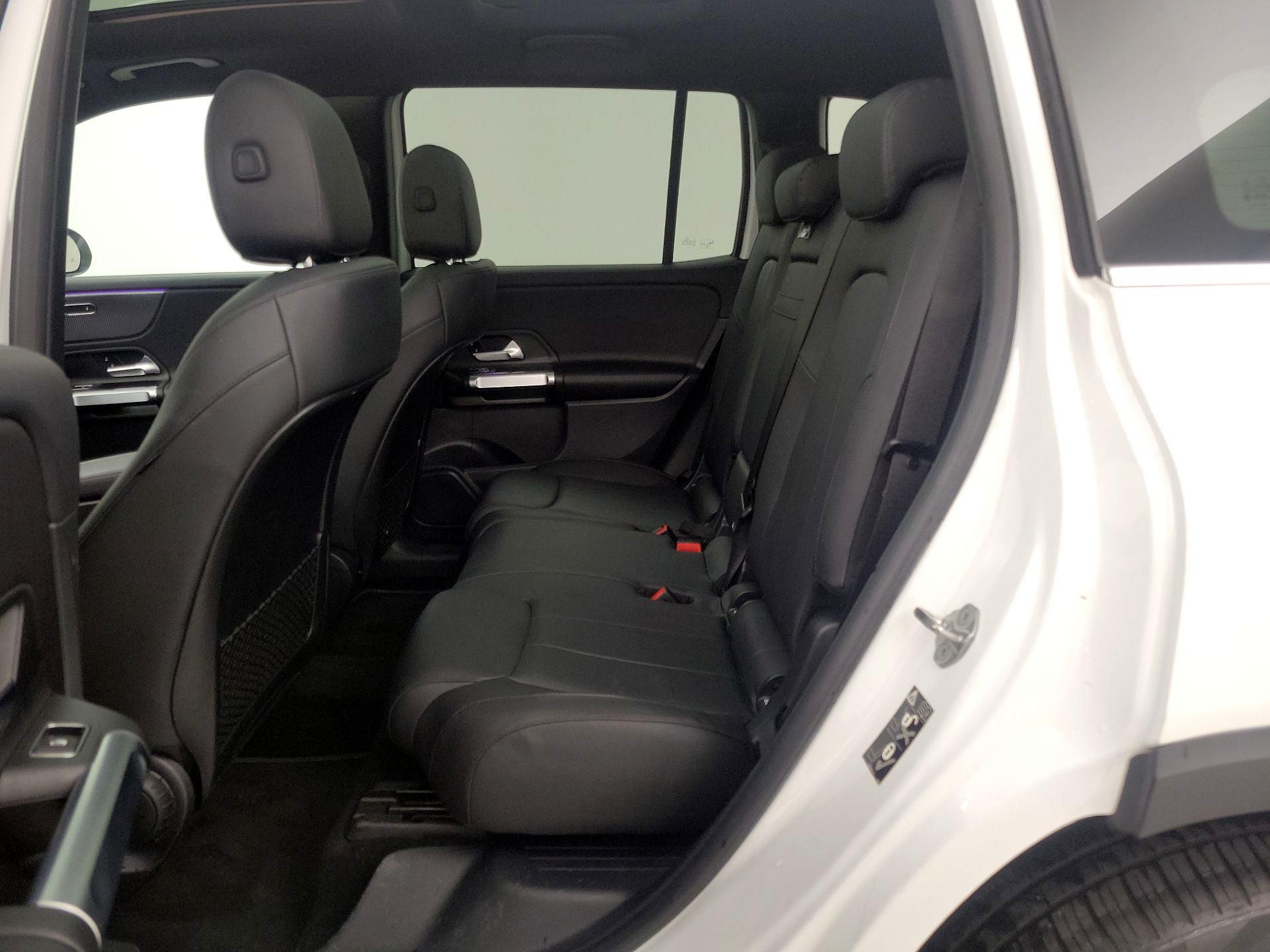 Thumbnail: 2022 Mercedes-Benz GLB - 20