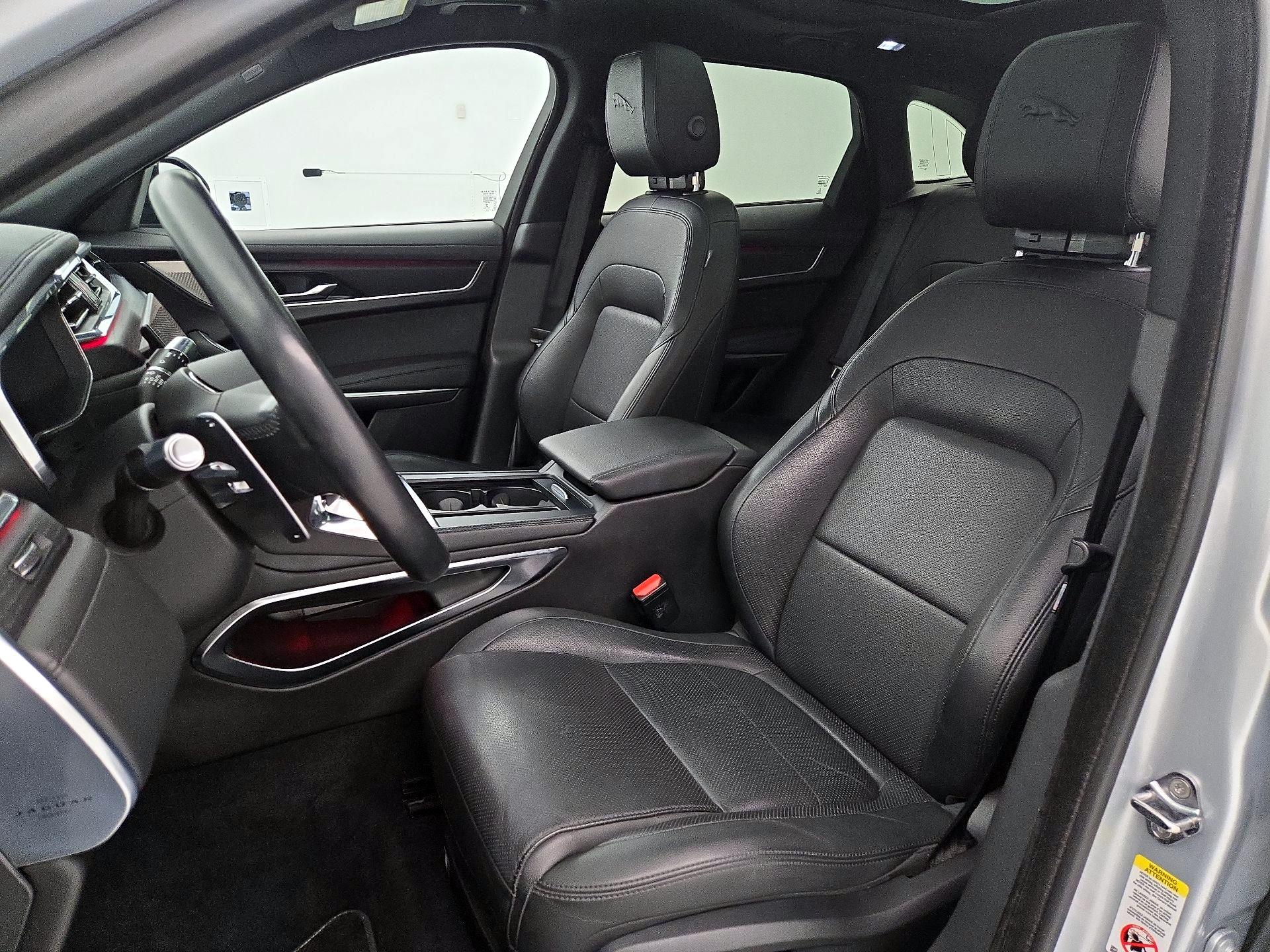 Thumbnail: 2022 Jaguar F-Pace - 11