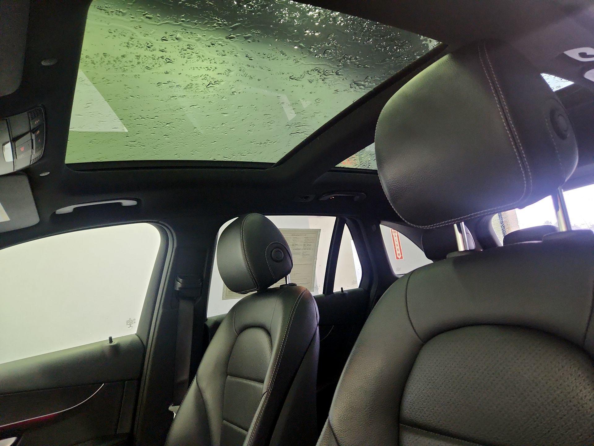 Thumbnail: 2022 Mercedes-Benz GLC - 16