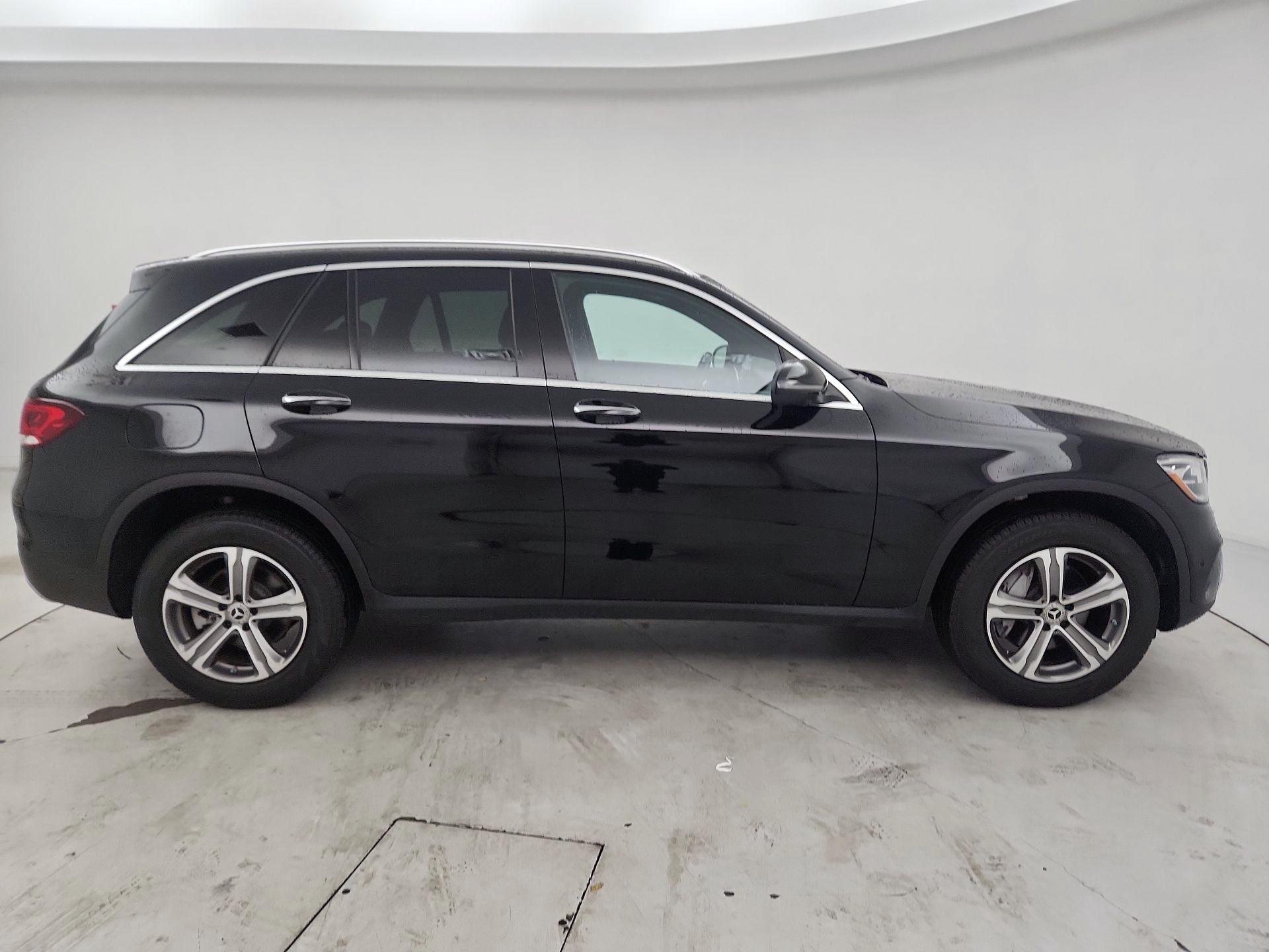 Thumbnail: 2022 Mercedes-Benz GLC - 4