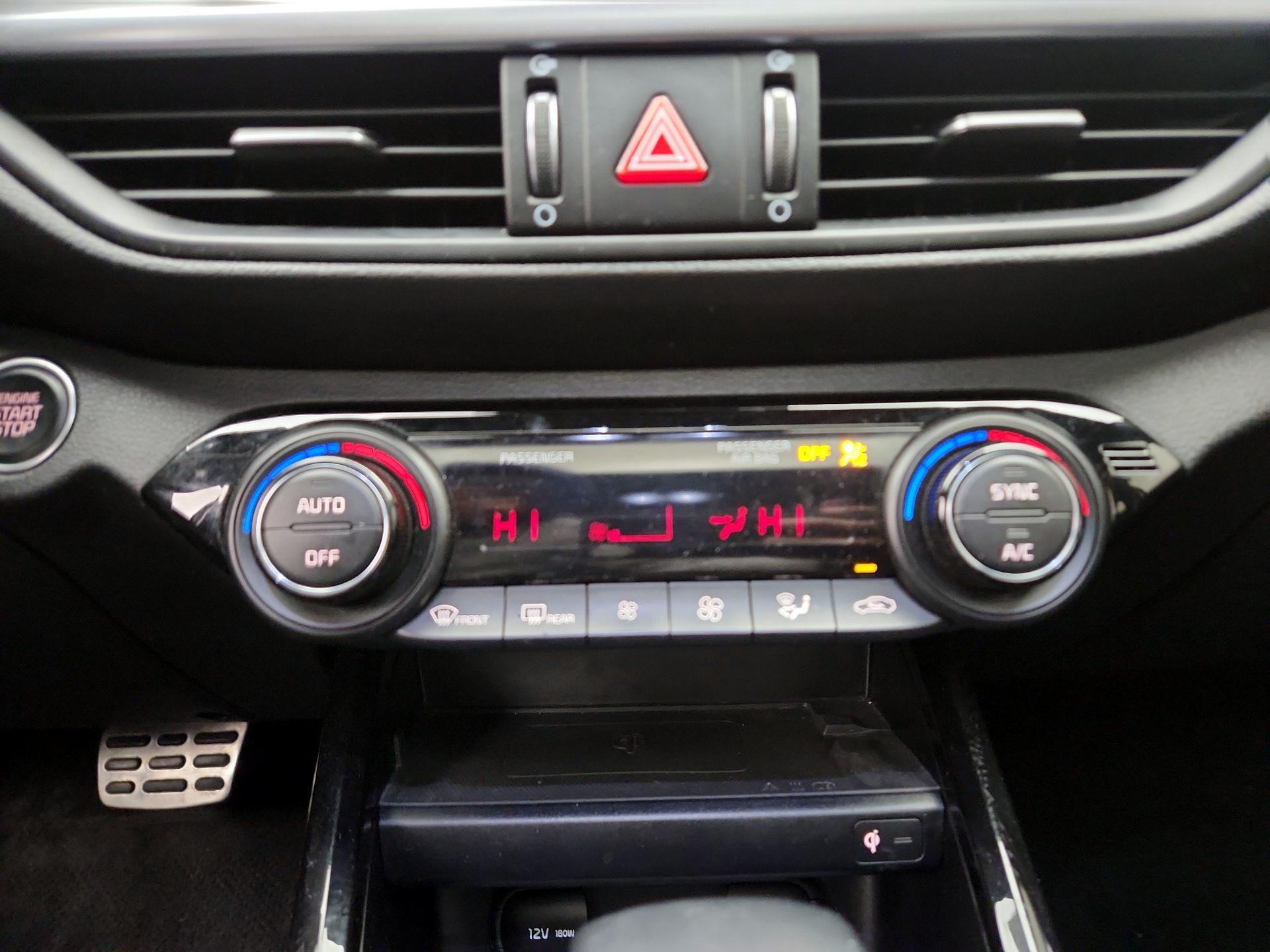 Thumbnail: 2023 Kia Forte - 17