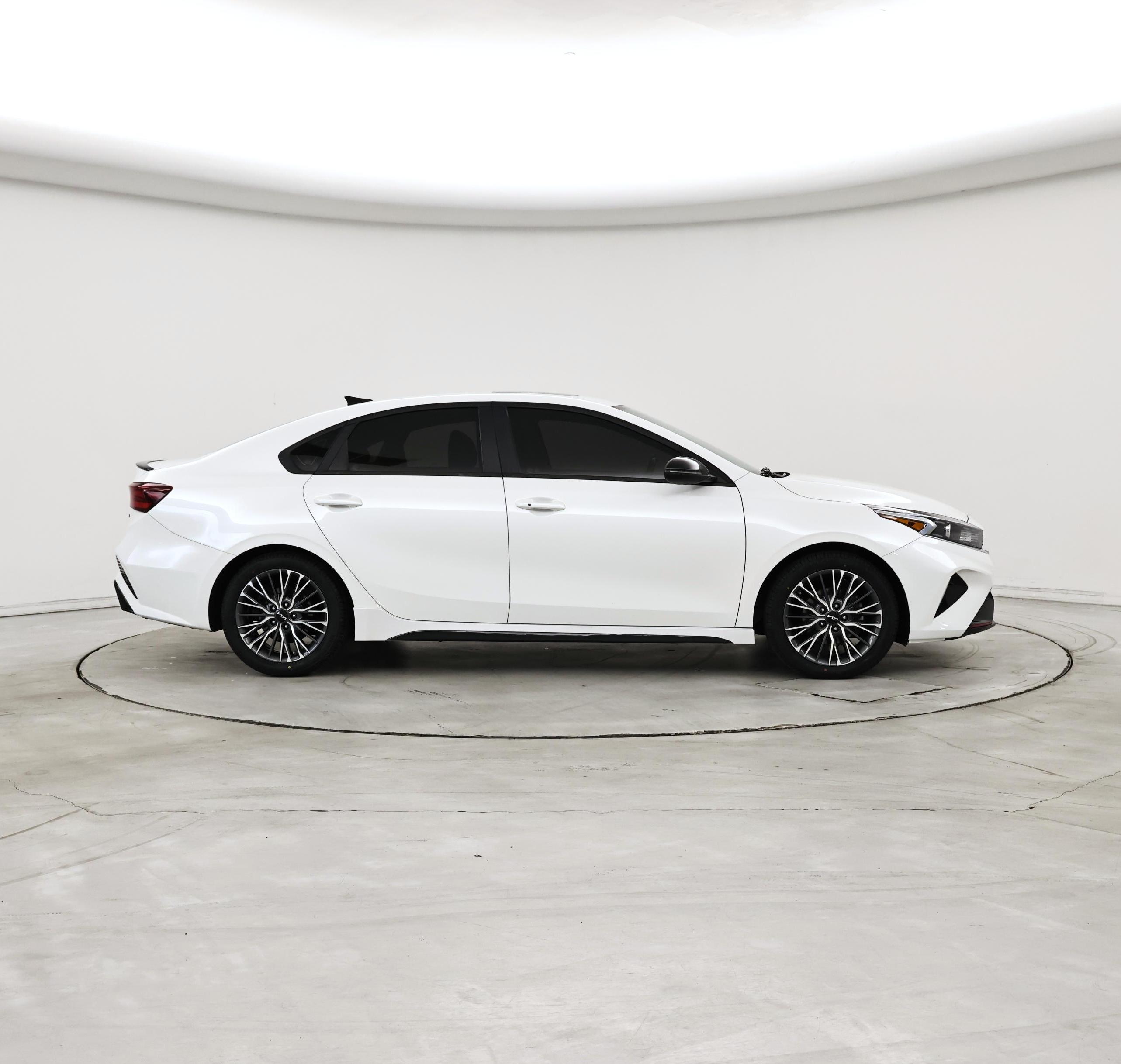 Thumbnail: 2023 Kia Forte - 7