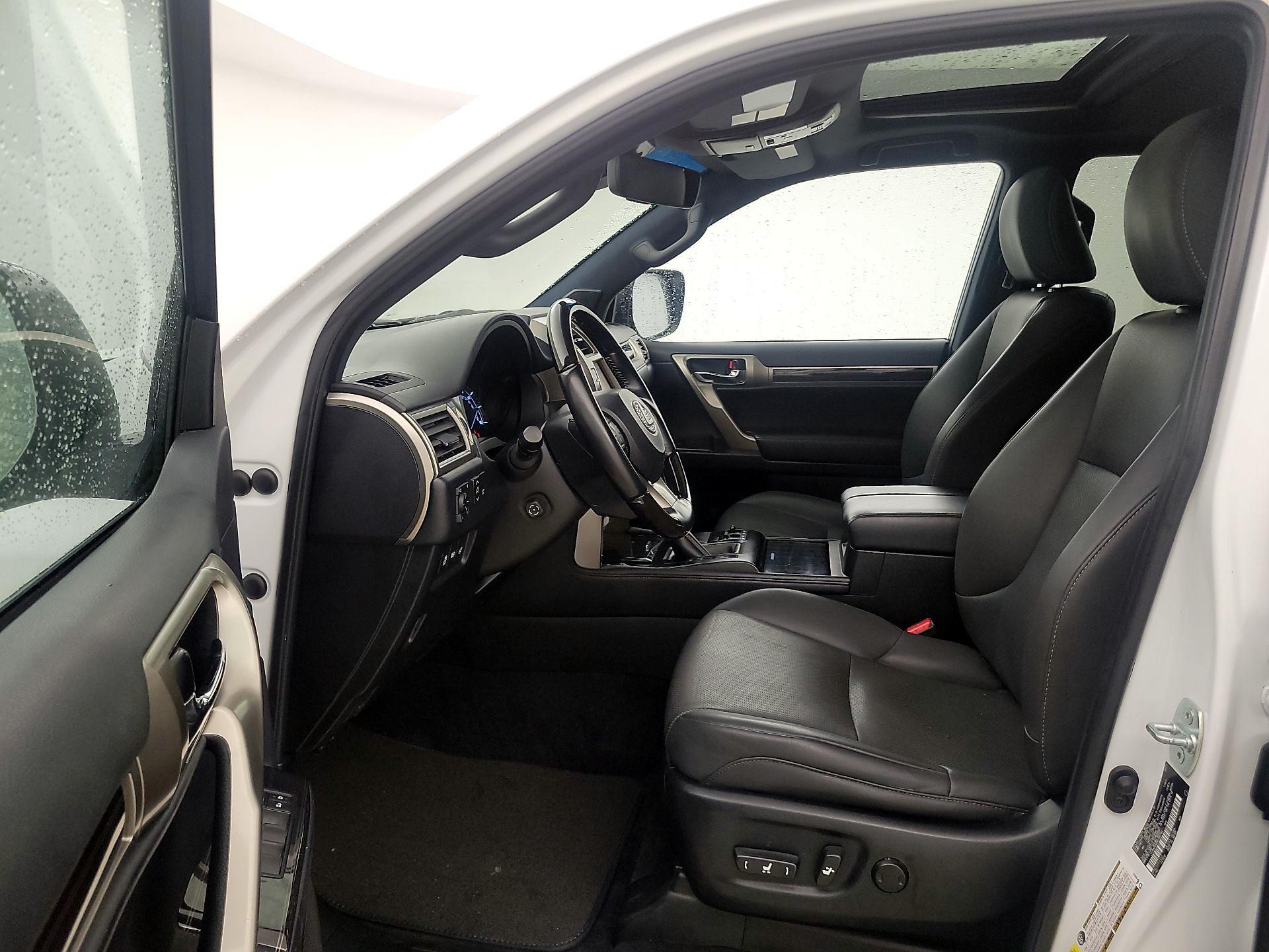 Thumbnail: 2021 Lexus GX - 11