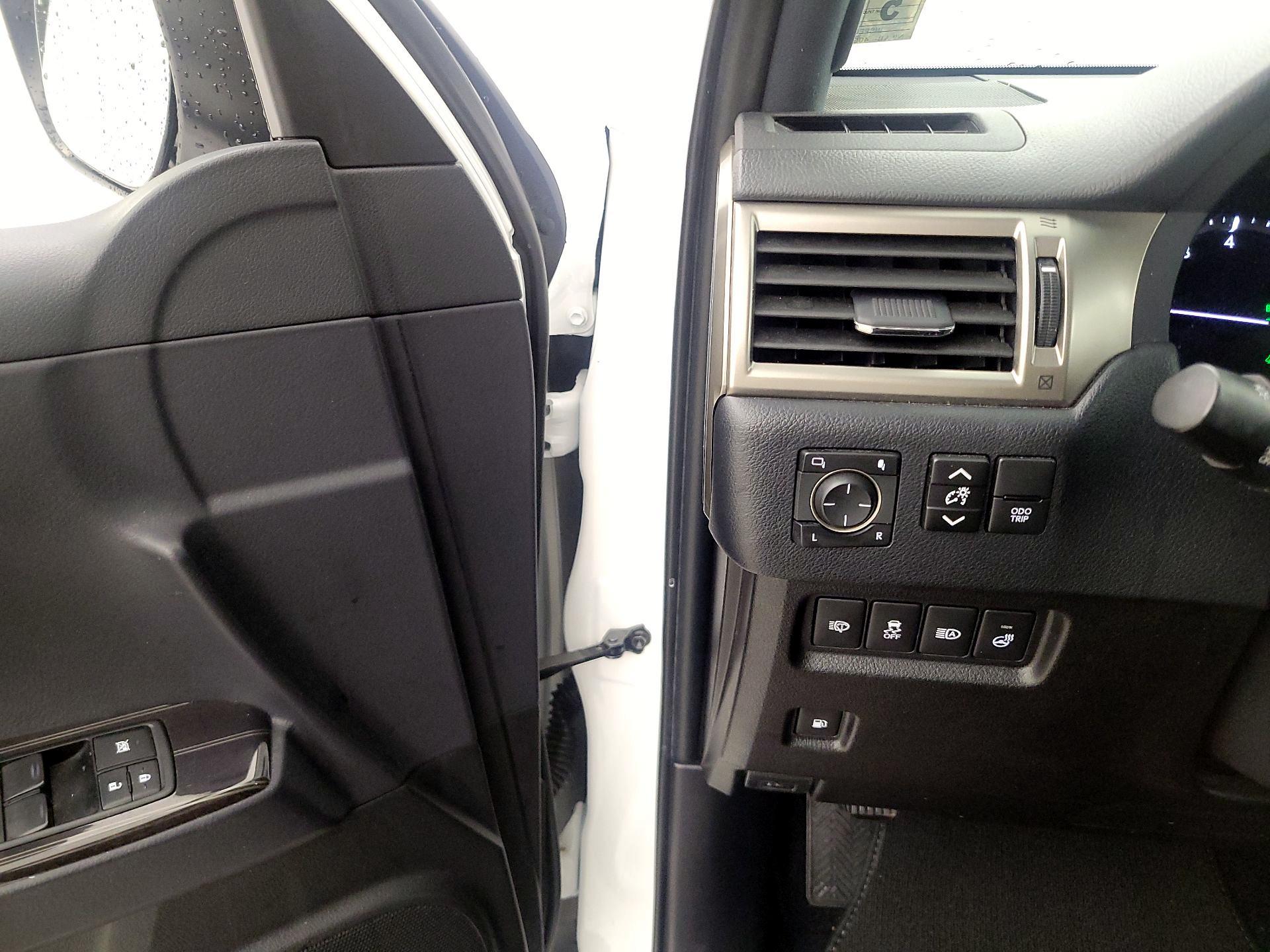 Thumbnail: 2021 Lexus GX - 13