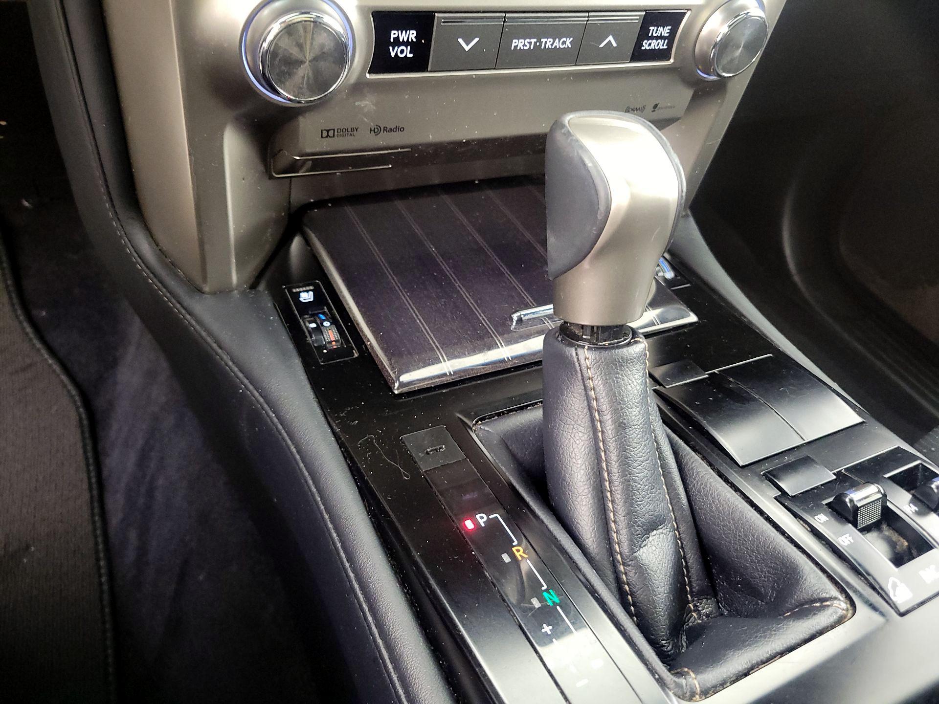 Thumbnail: 2021 Lexus GX - 18