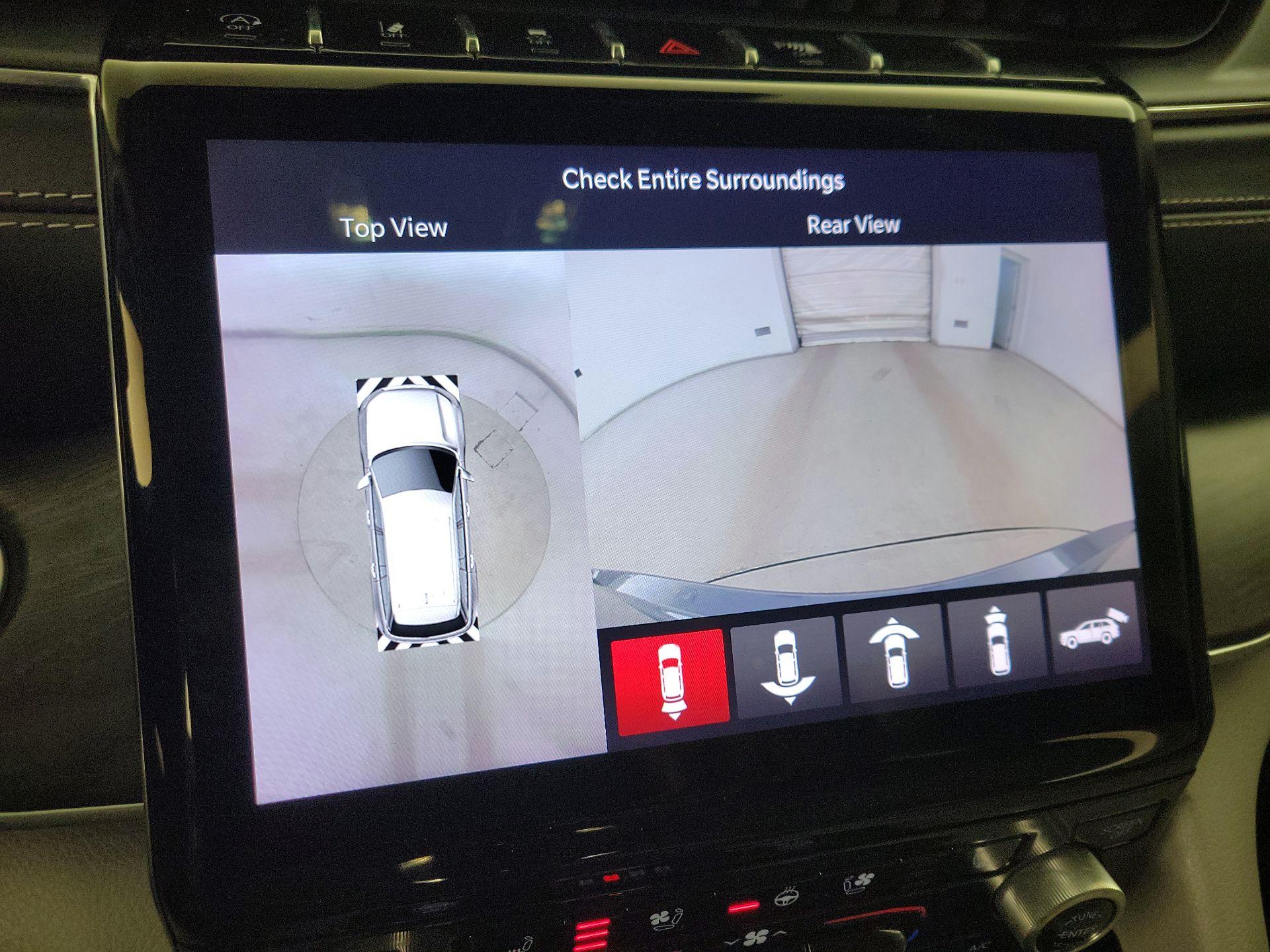 Thumbnail: 2022 Jeep Grand Cherokee - 15