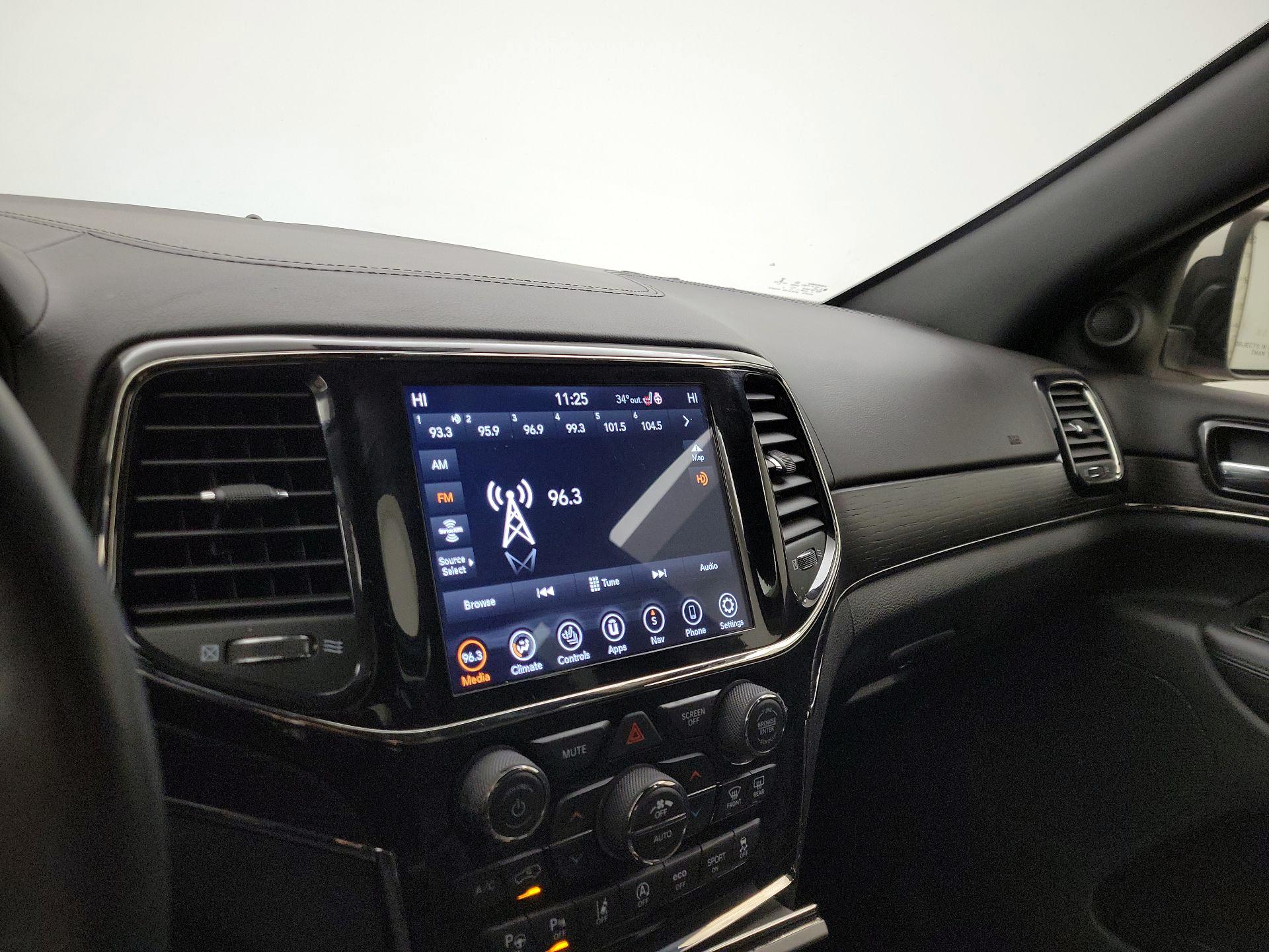 Thumbnail: 2021 Jeep Grand Cherokee - 16