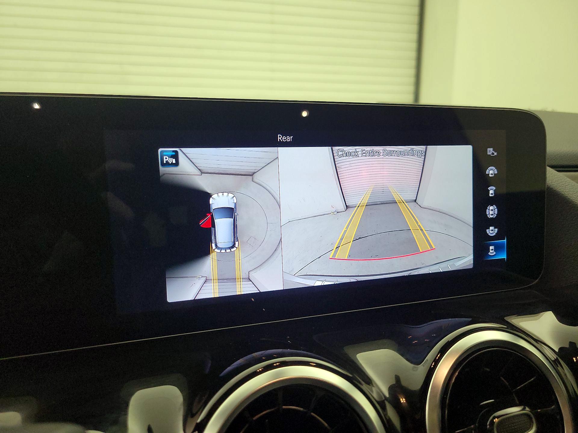 Thumbnail: 2023 Mercedes-Benz GLA - 14