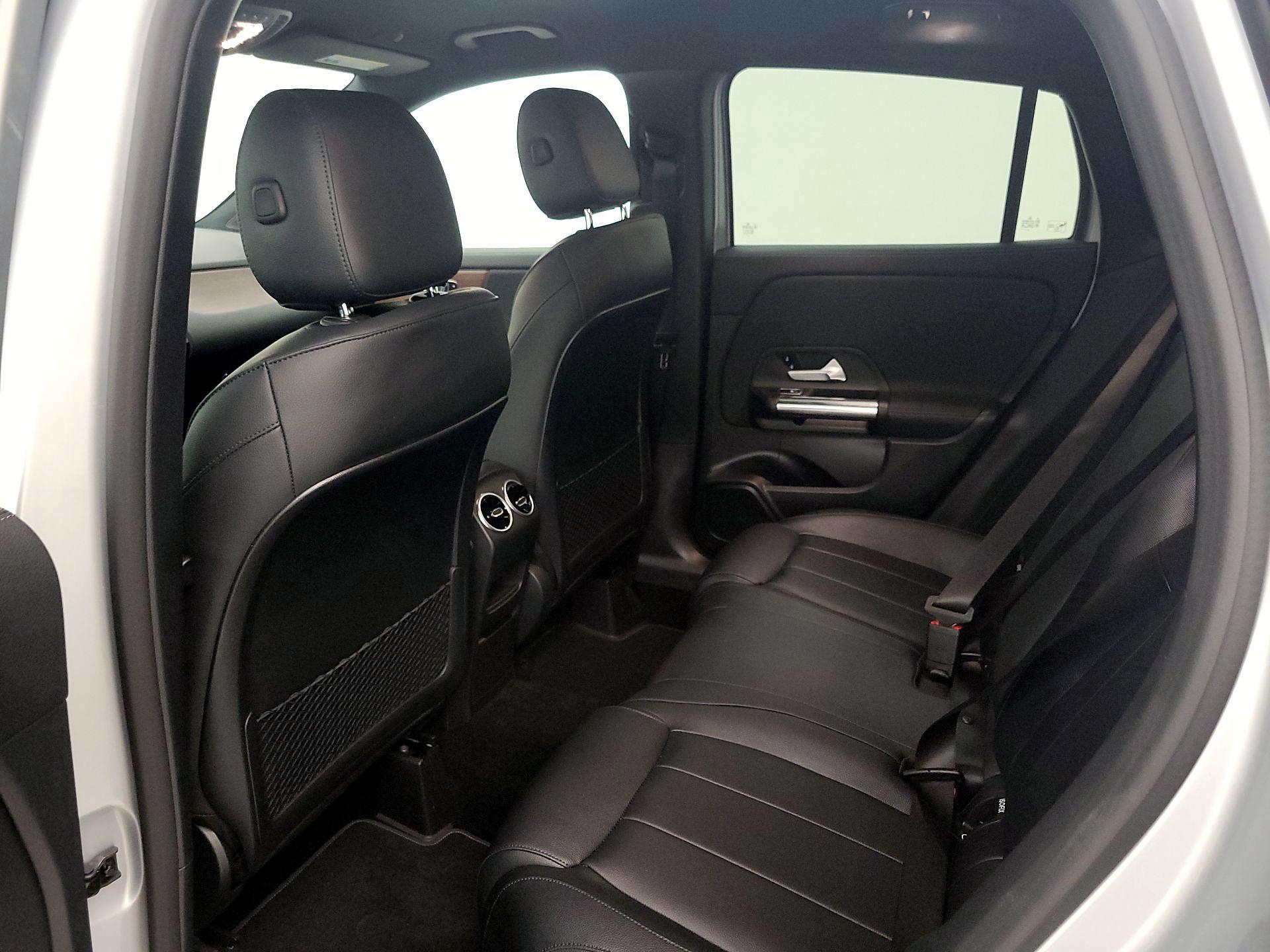 Thumbnail: 2023 Mercedes-Benz GLA - 19