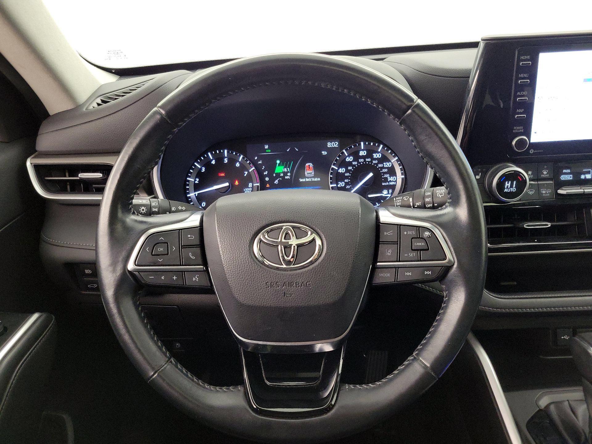 Thumbnail: 2021 Toyota Highlander - 10