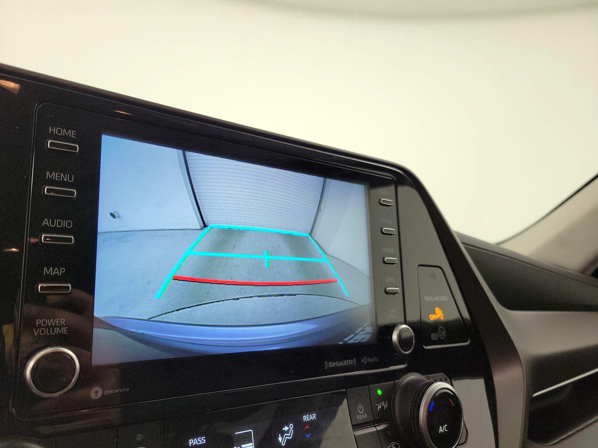 Thumbnail: 2021 Toyota Highlander - 14