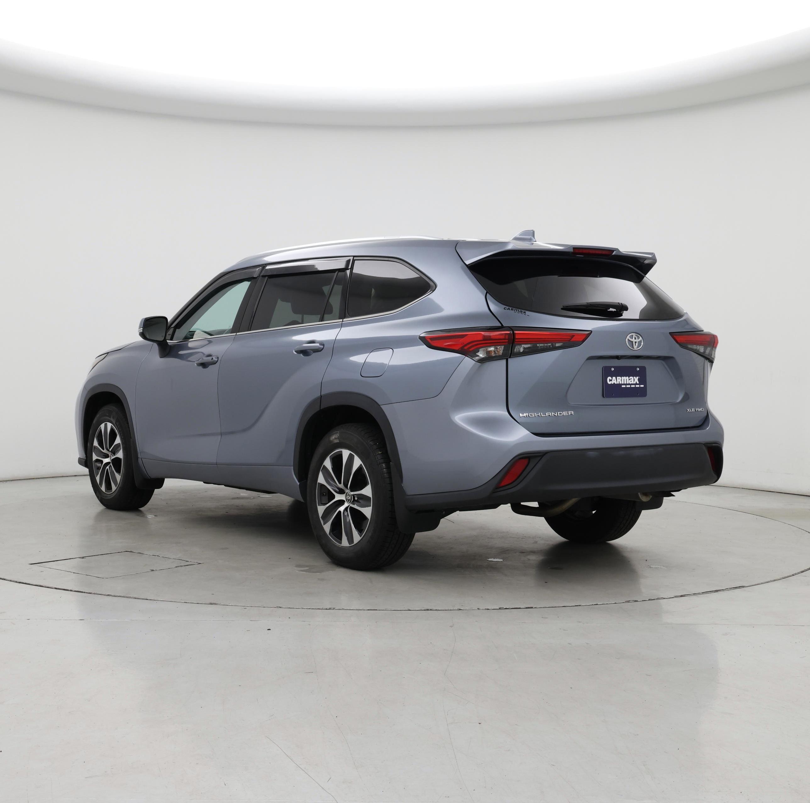 Thumbnail: 2021 Toyota Highlander - 2