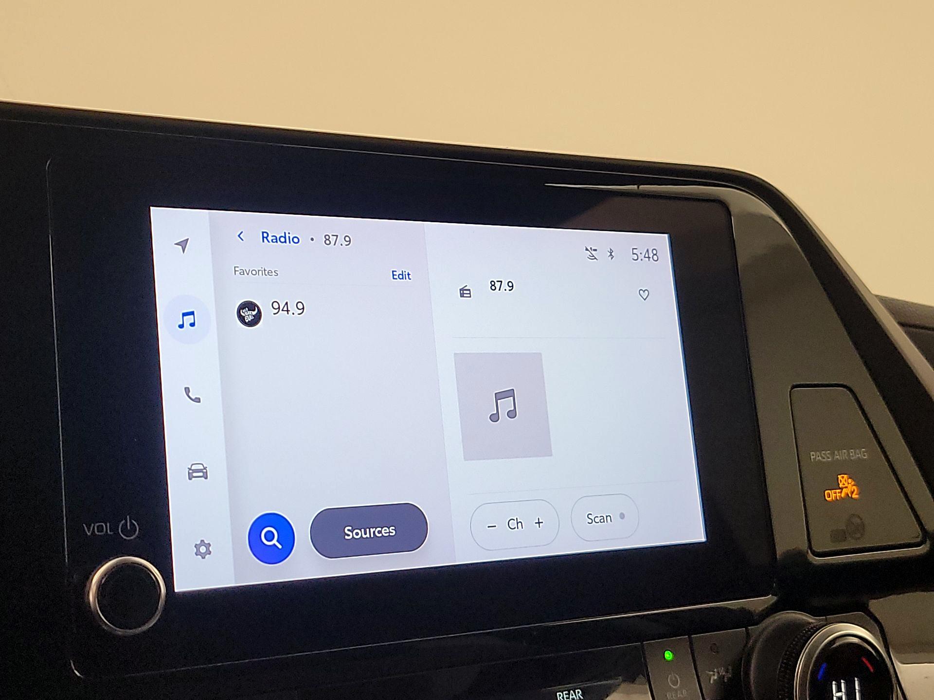 Thumbnail: 2023 Toyota Highlander - 15