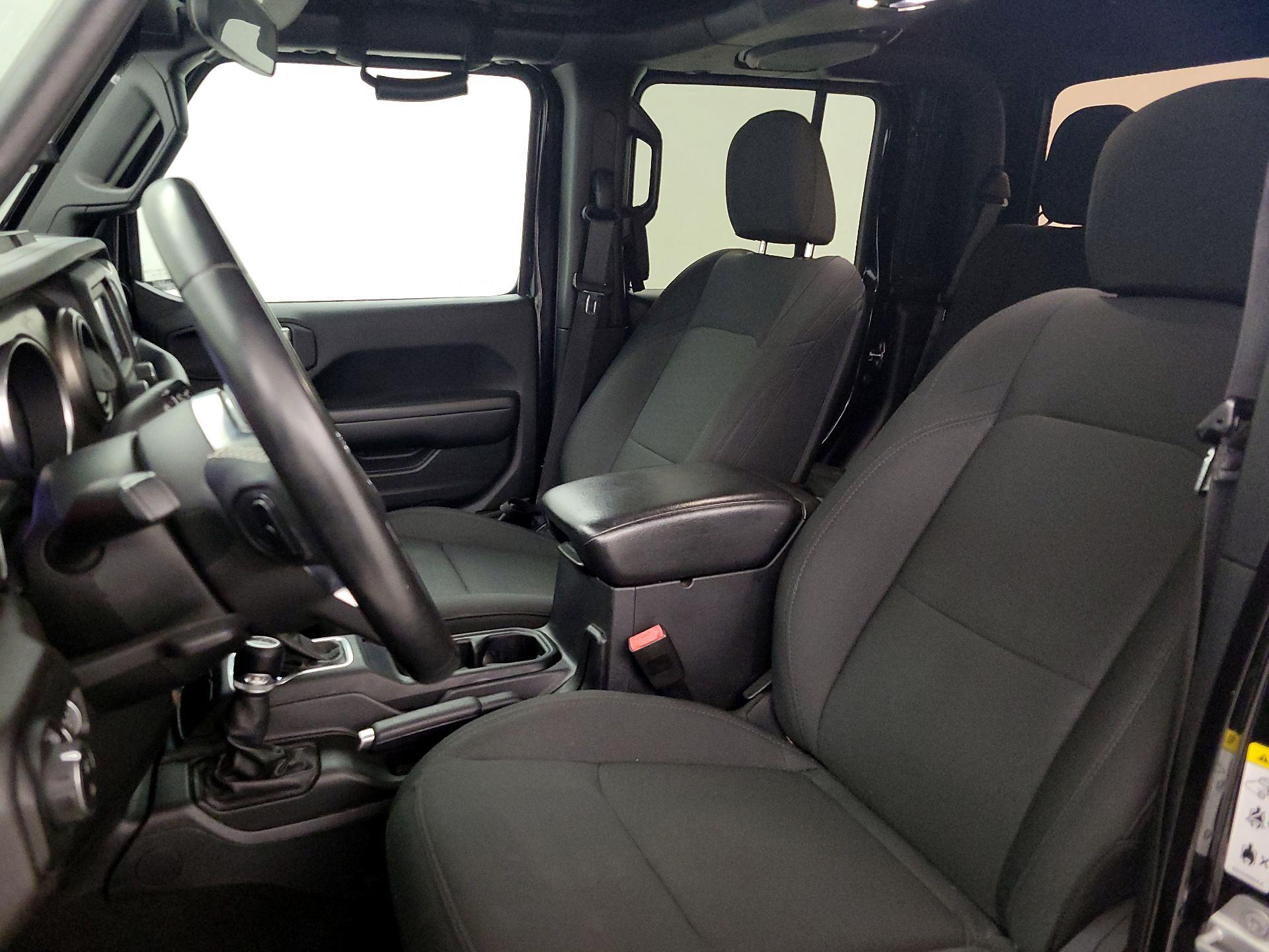 Thumbnail: 2020 Jeep Gladiator - 11