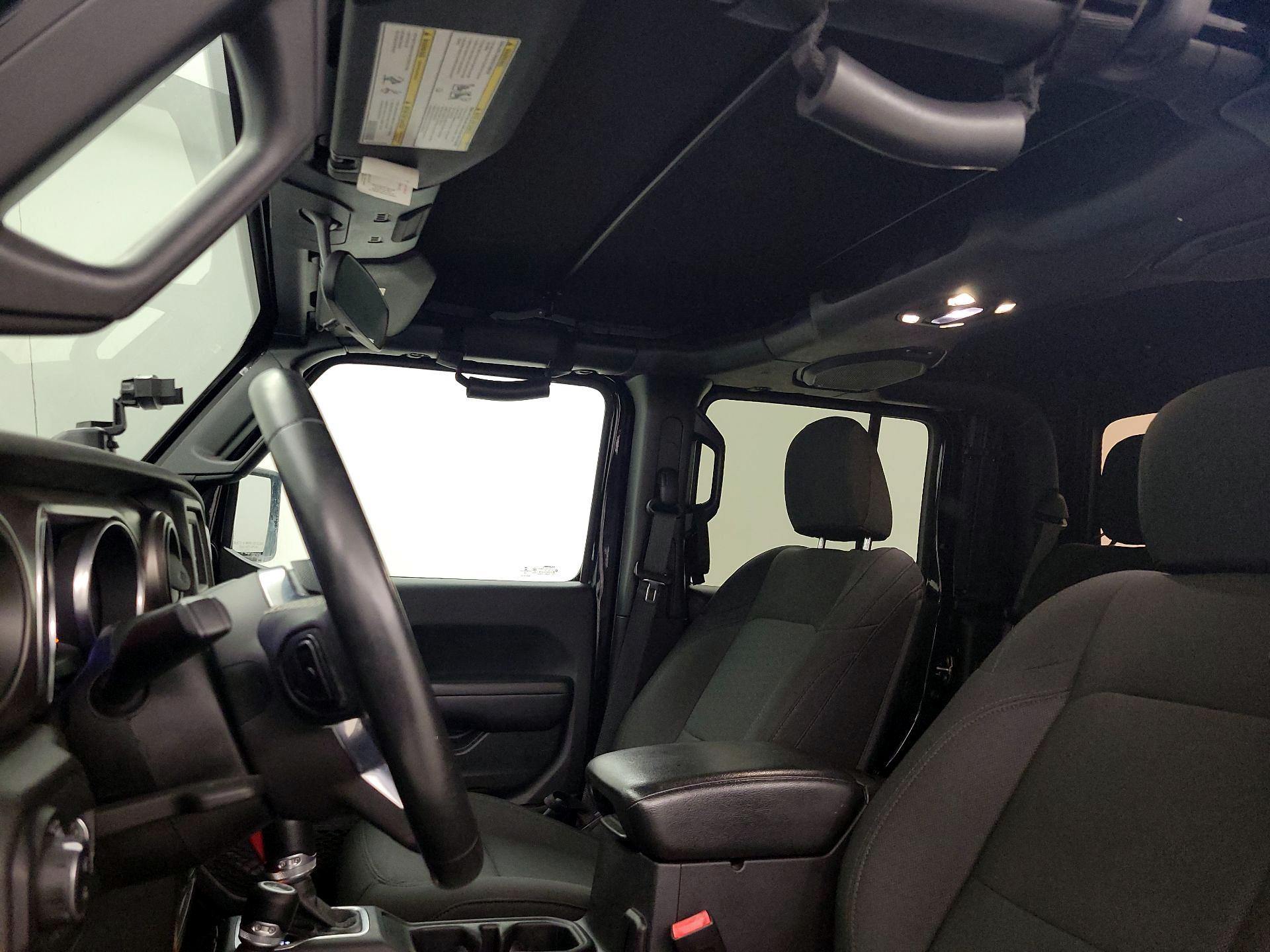 Thumbnail: 2020 Jeep Gladiator - 19