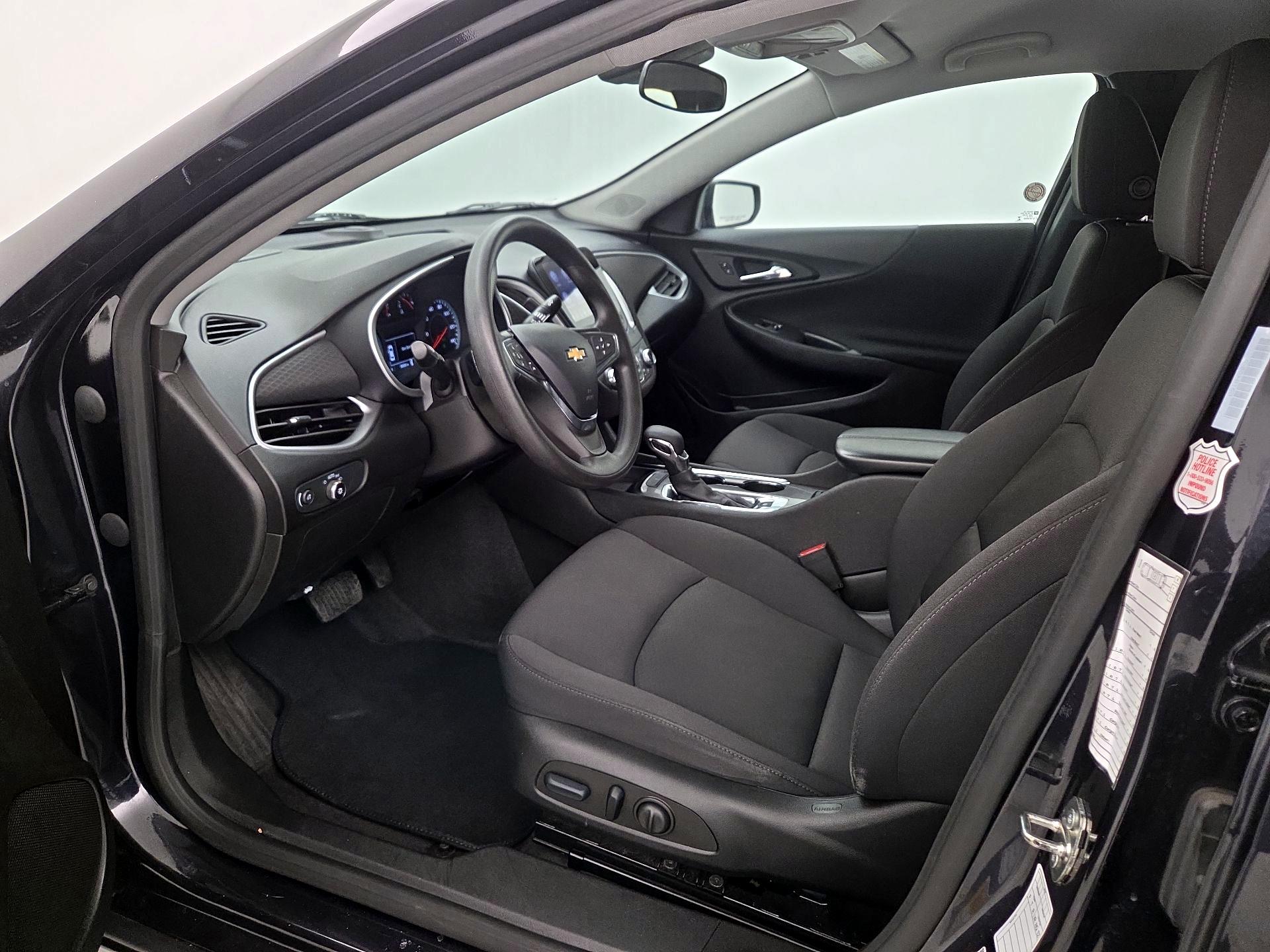 Thumbnail: 2023 Chevrolet Malibu - 11