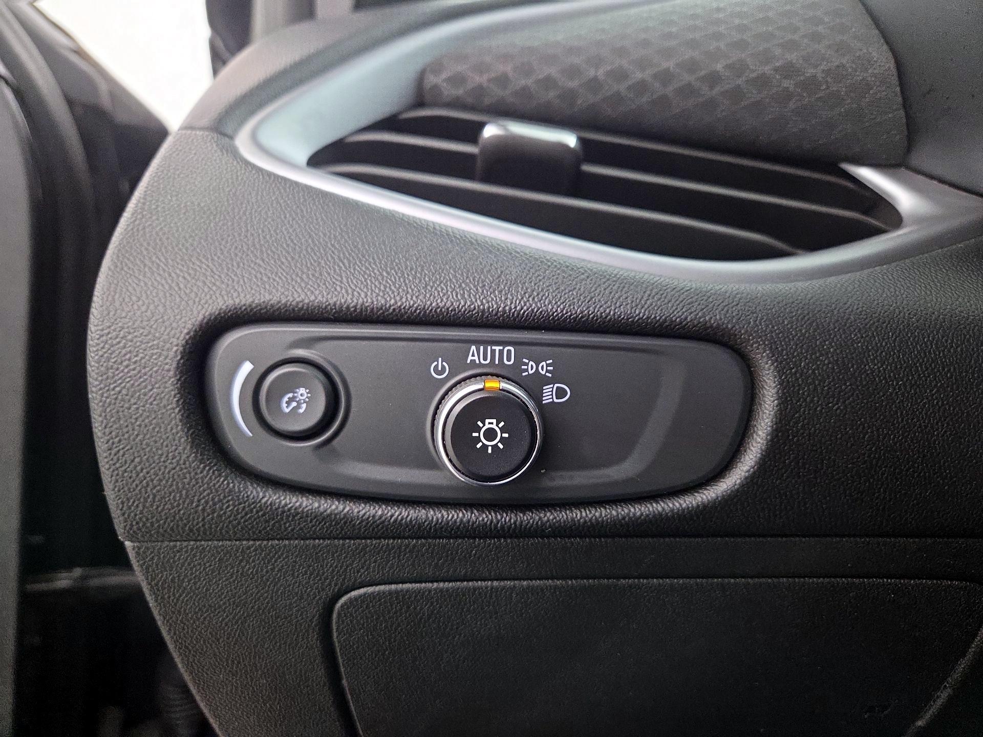 Thumbnail: 2023 Chevrolet Malibu - 13