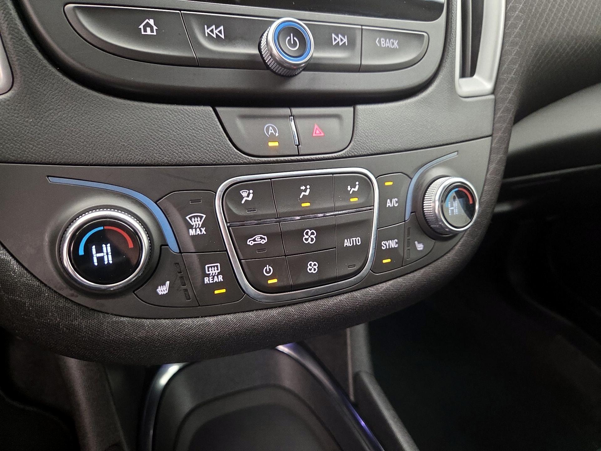 Thumbnail: 2023 Chevrolet Malibu - 16