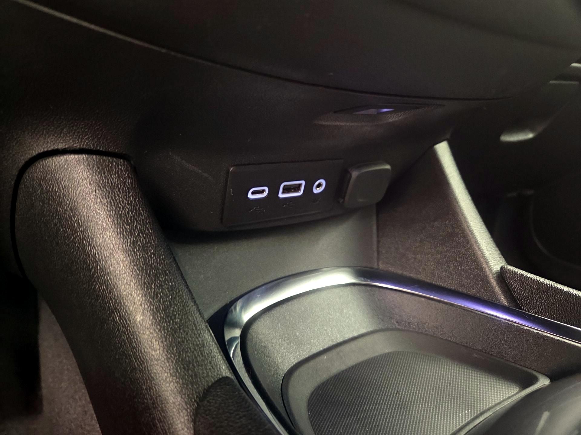 Thumbnail: 2023 Chevrolet Malibu - 18