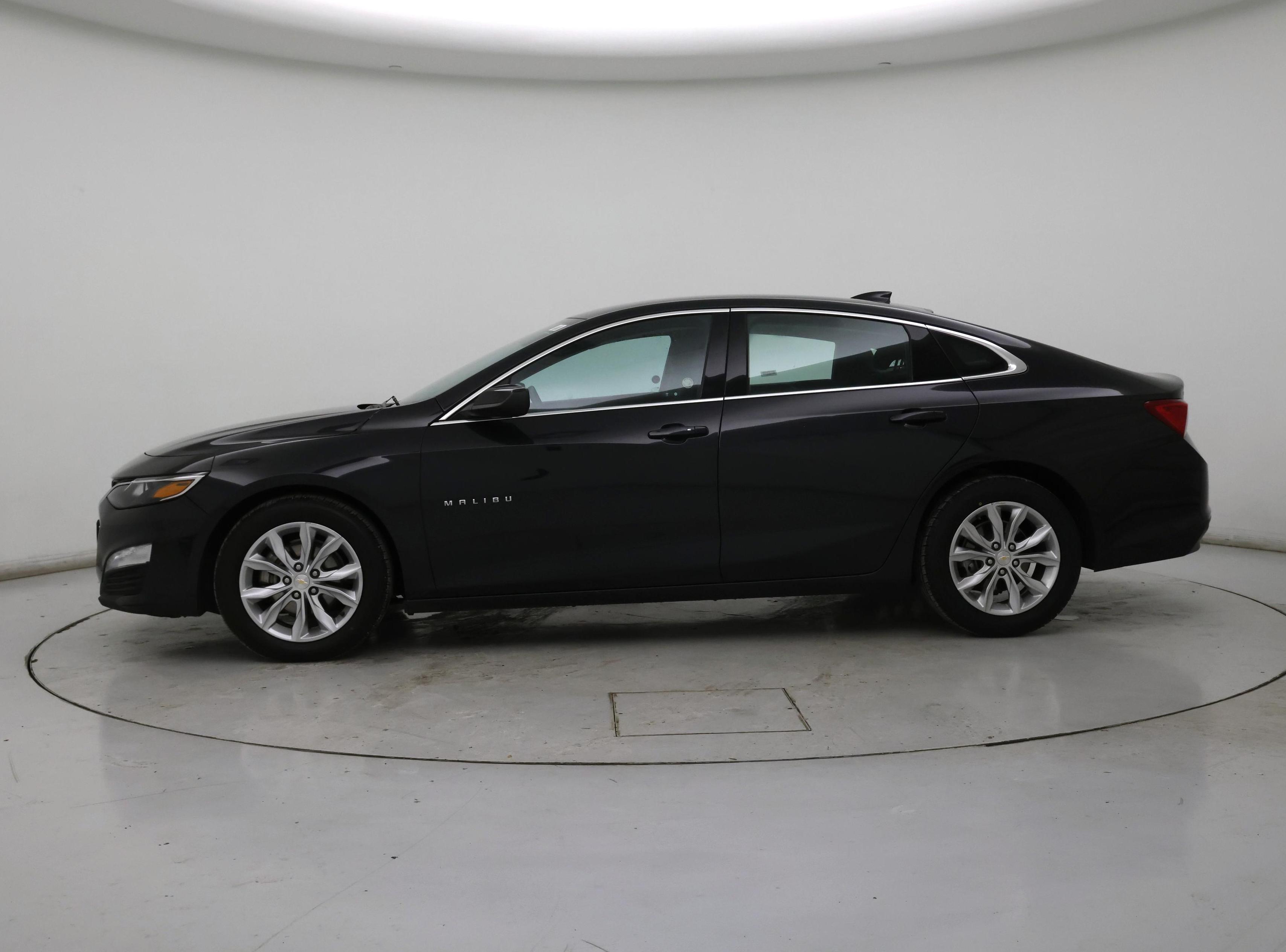 Thumbnail: 2023 Chevrolet Malibu - 3