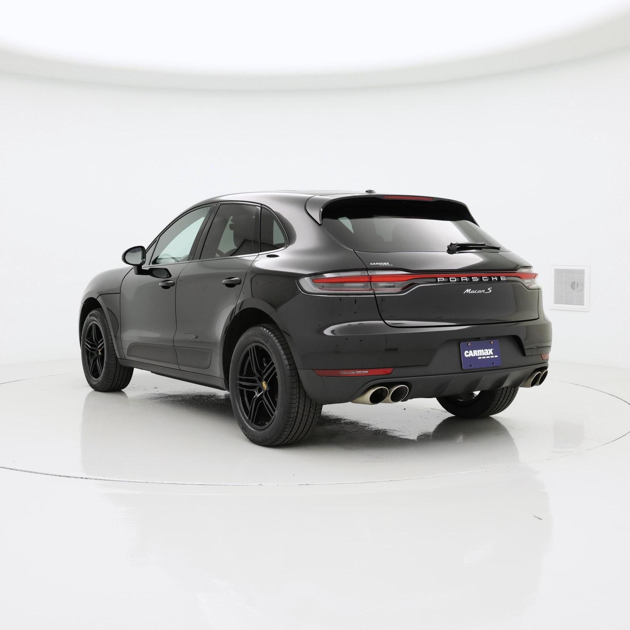 Thumbnail: 2021 Porsche Macan - 2