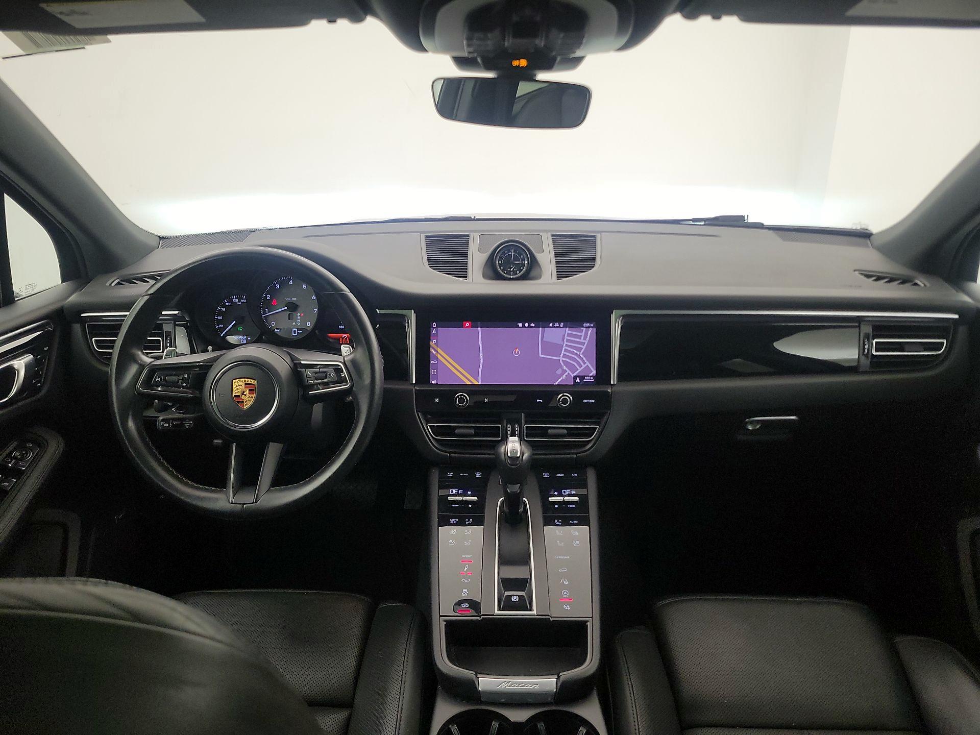 Thumbnail: 2022 Porsche Macan - 9