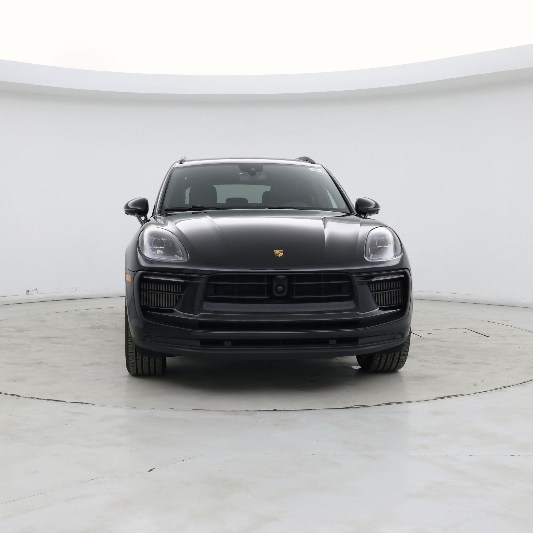 Thumbnail: 2022 Porsche Macan - 5