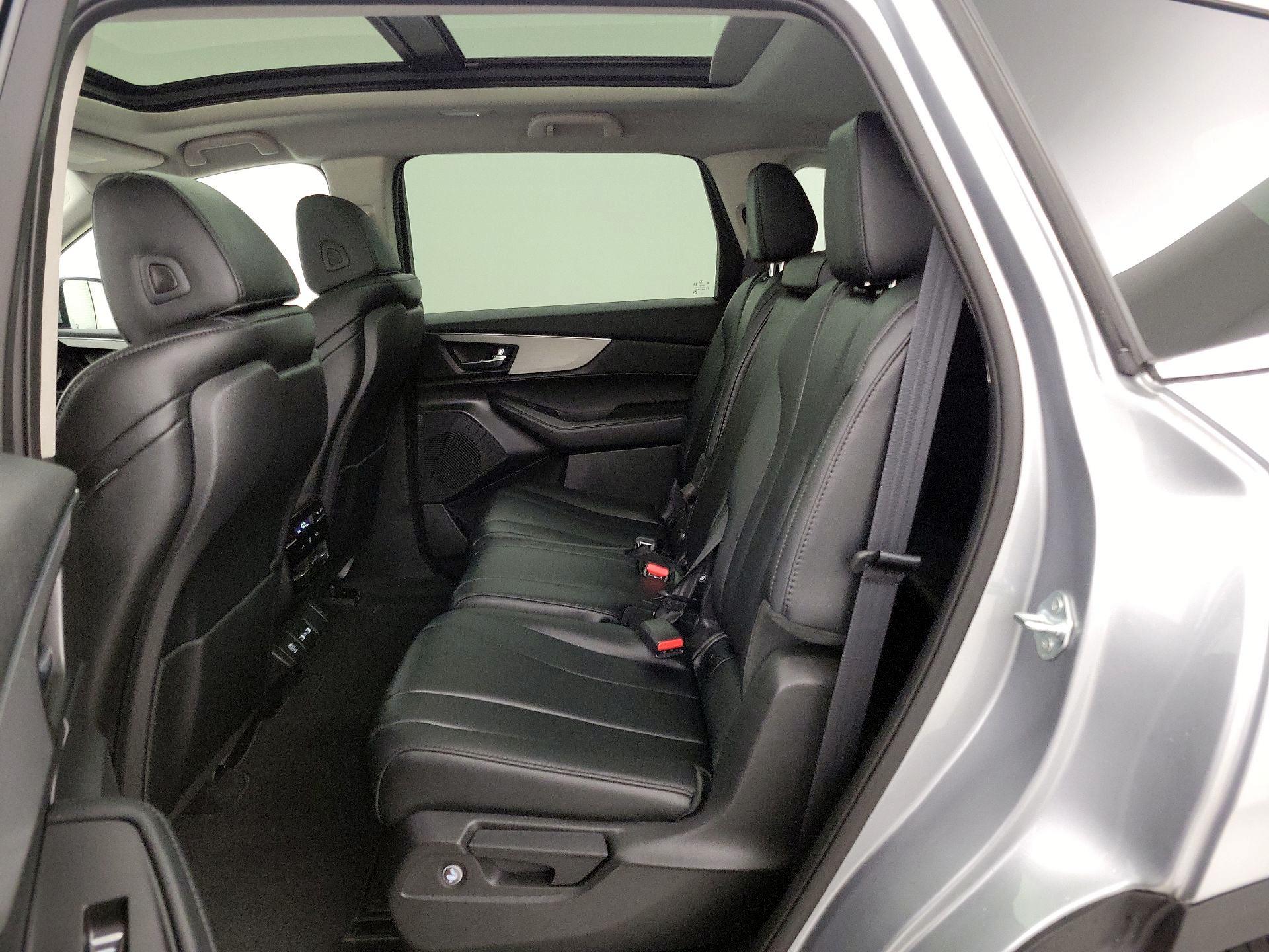 Thumbnail: 2023 Acura MDX - 20