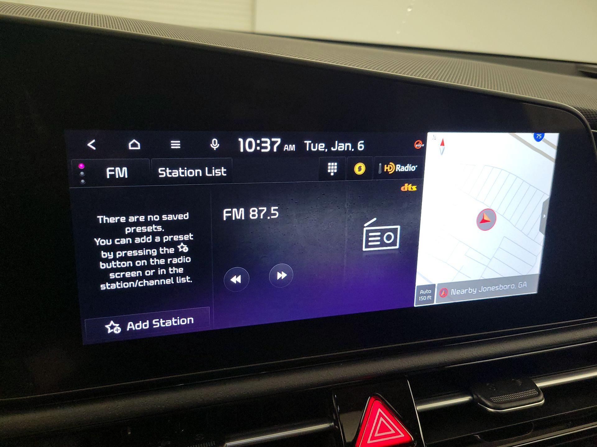 Thumbnail: 2023 Kia Niro - 16