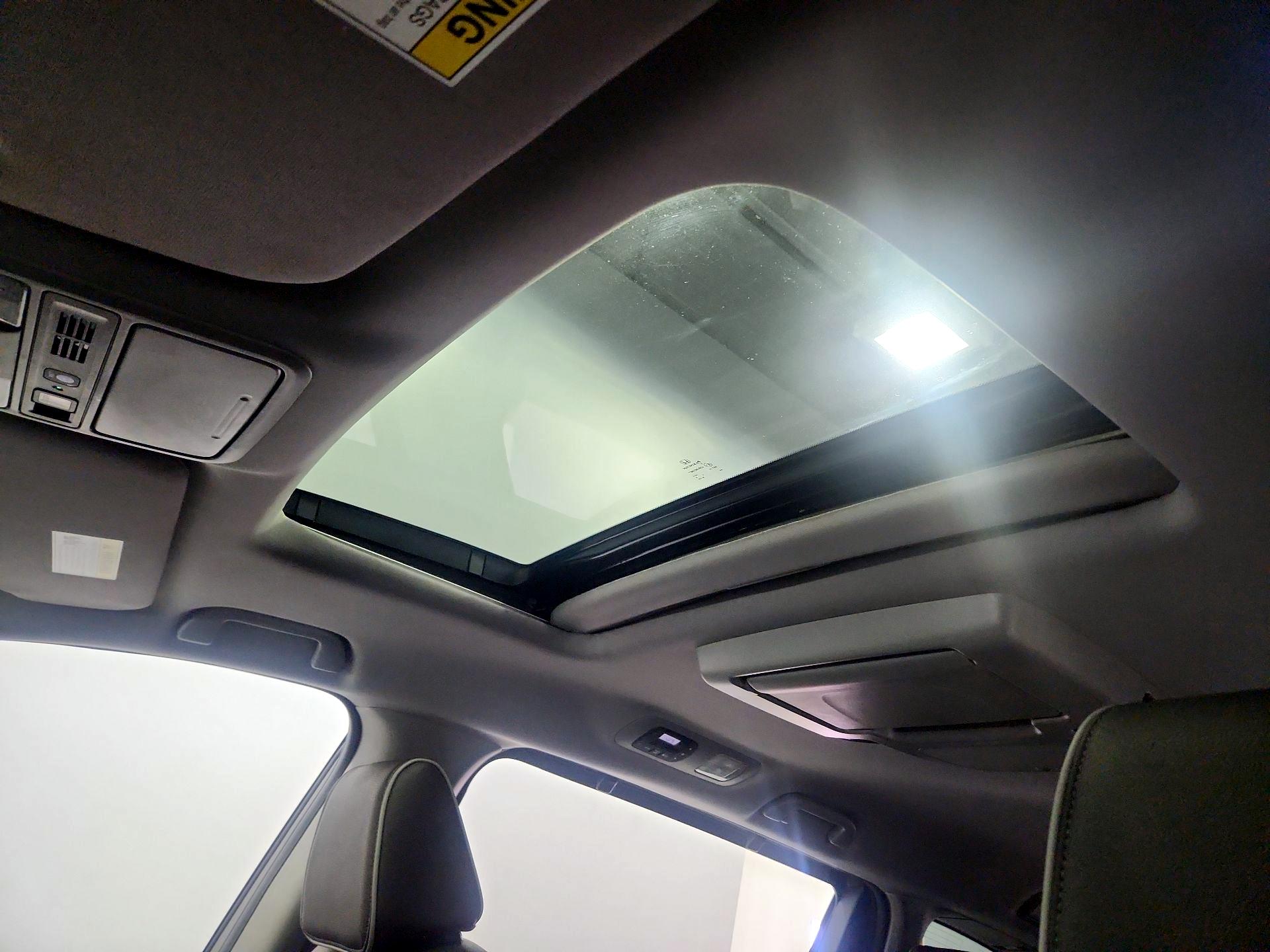 Thumbnail: 2023 Honda Odyssey - 19