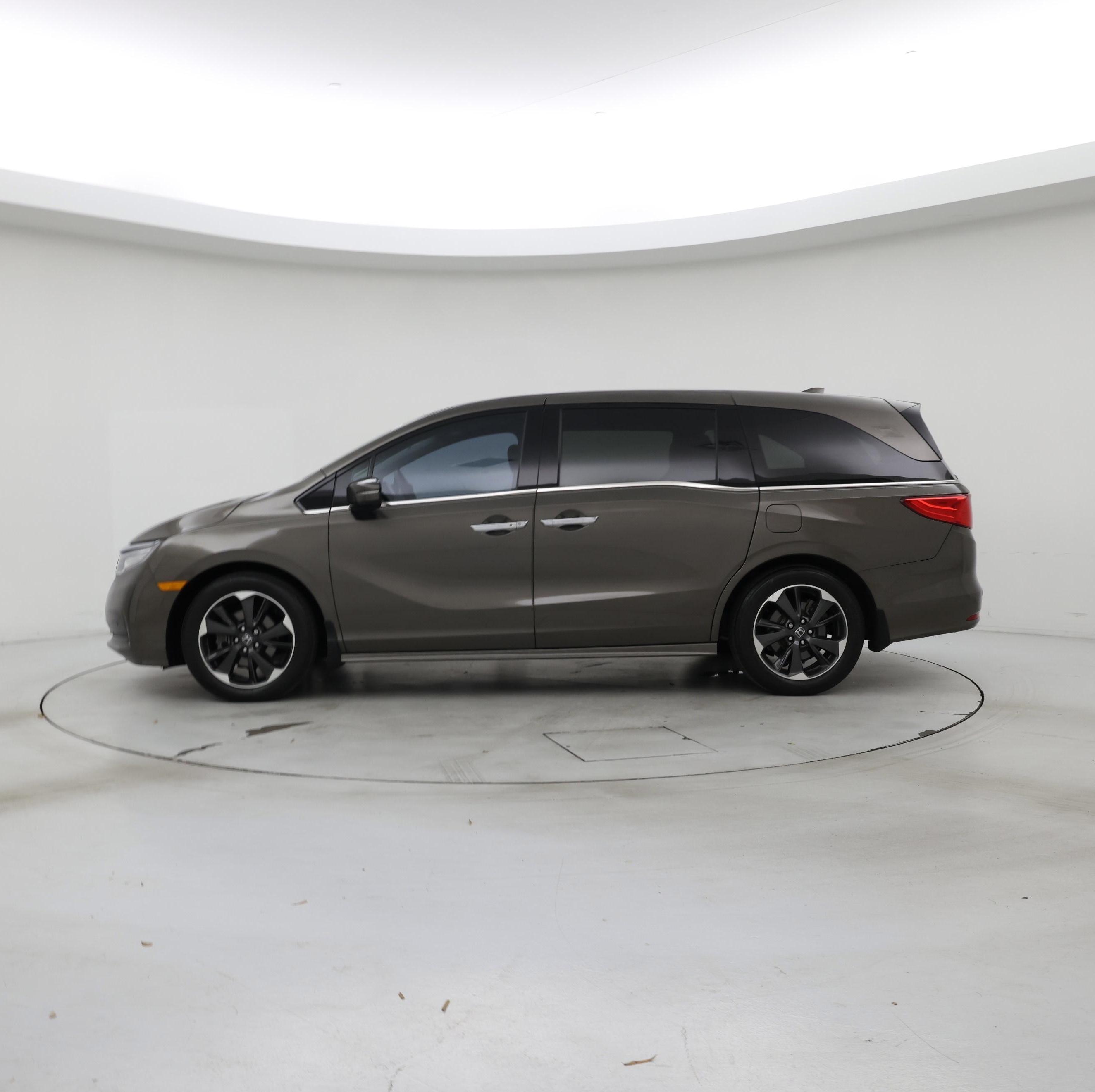 Thumbnail: 2023 Honda Odyssey - 3