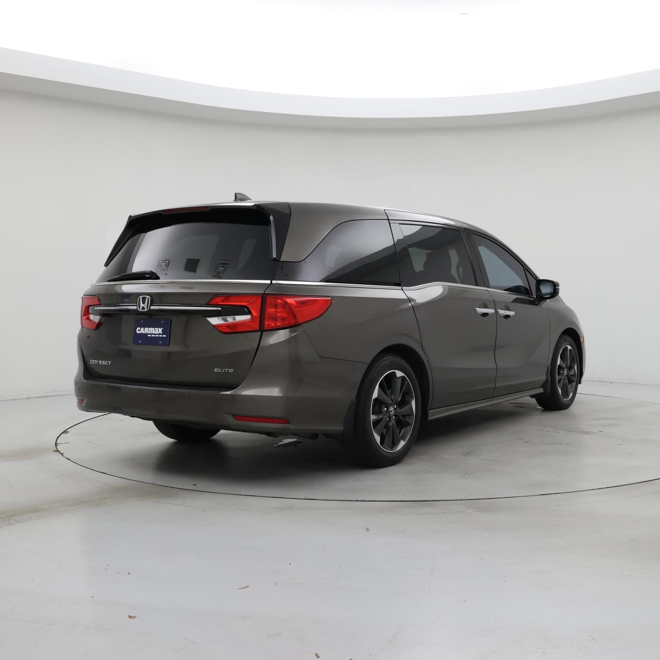 Thumbnail: 2023 Honda Odyssey - 8