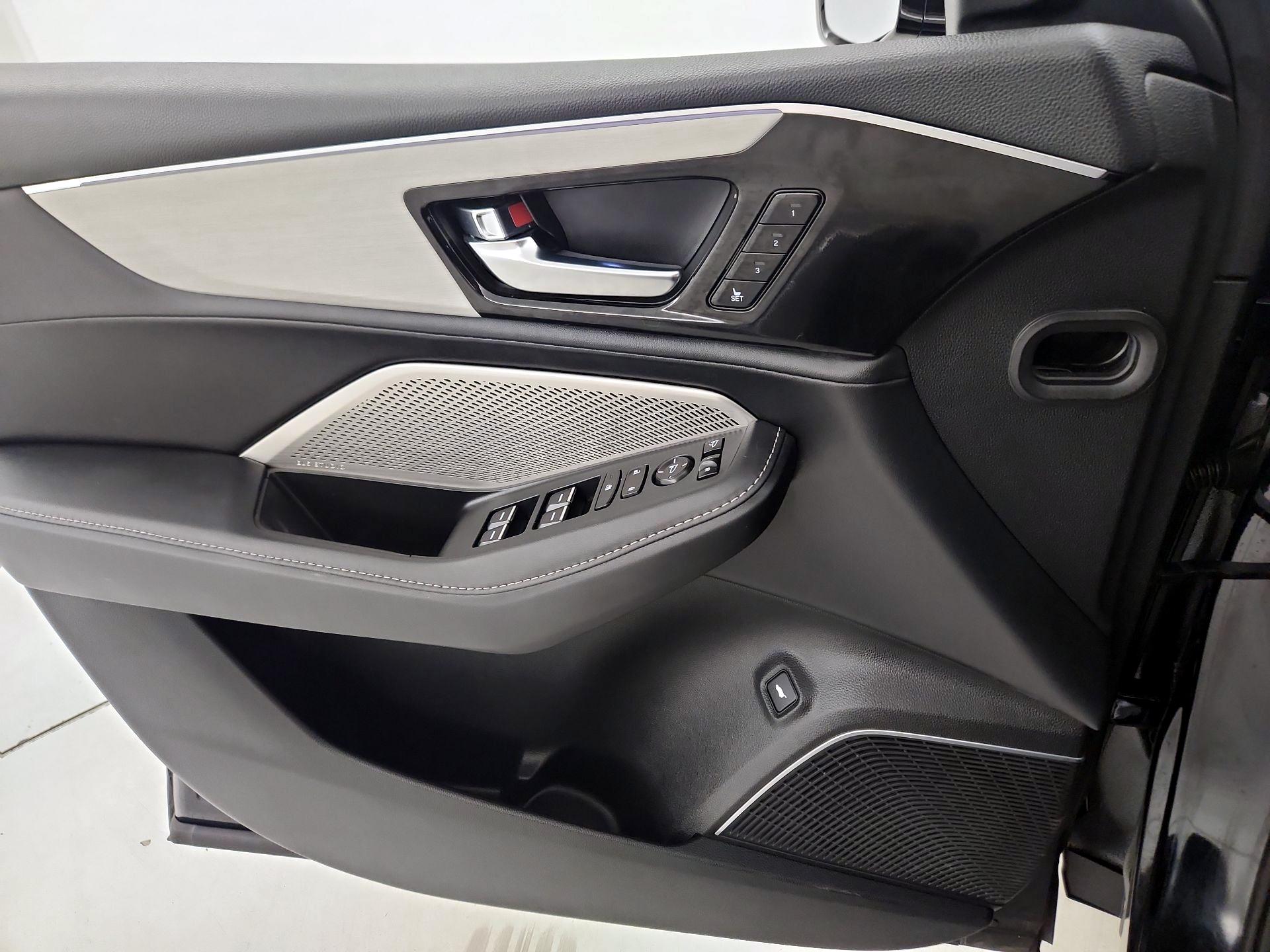 Thumbnail: 2023 Acura MDX - 12