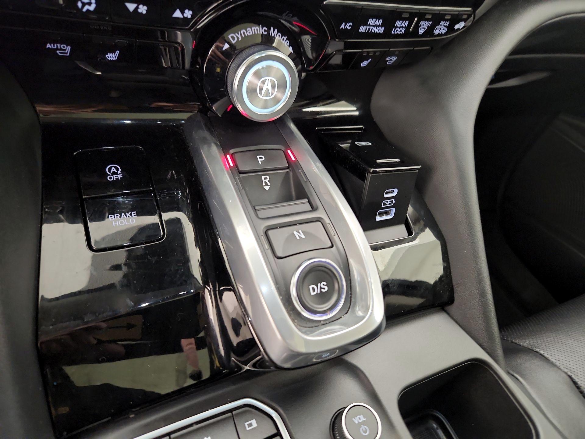 Thumbnail: 2023 Acura MDX - 18