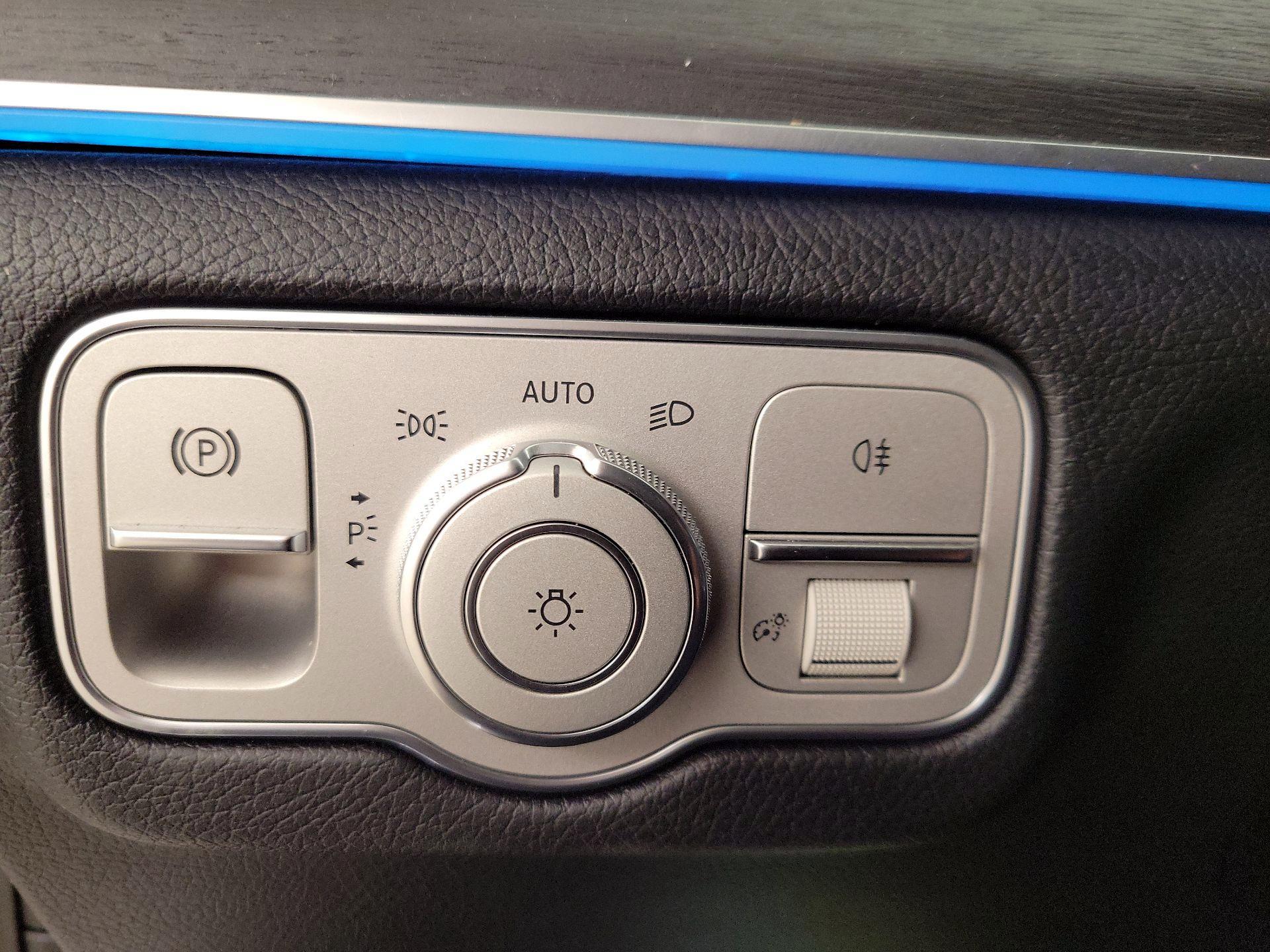 Thumbnail: 2021 Mercedes-Benz GLE - 13