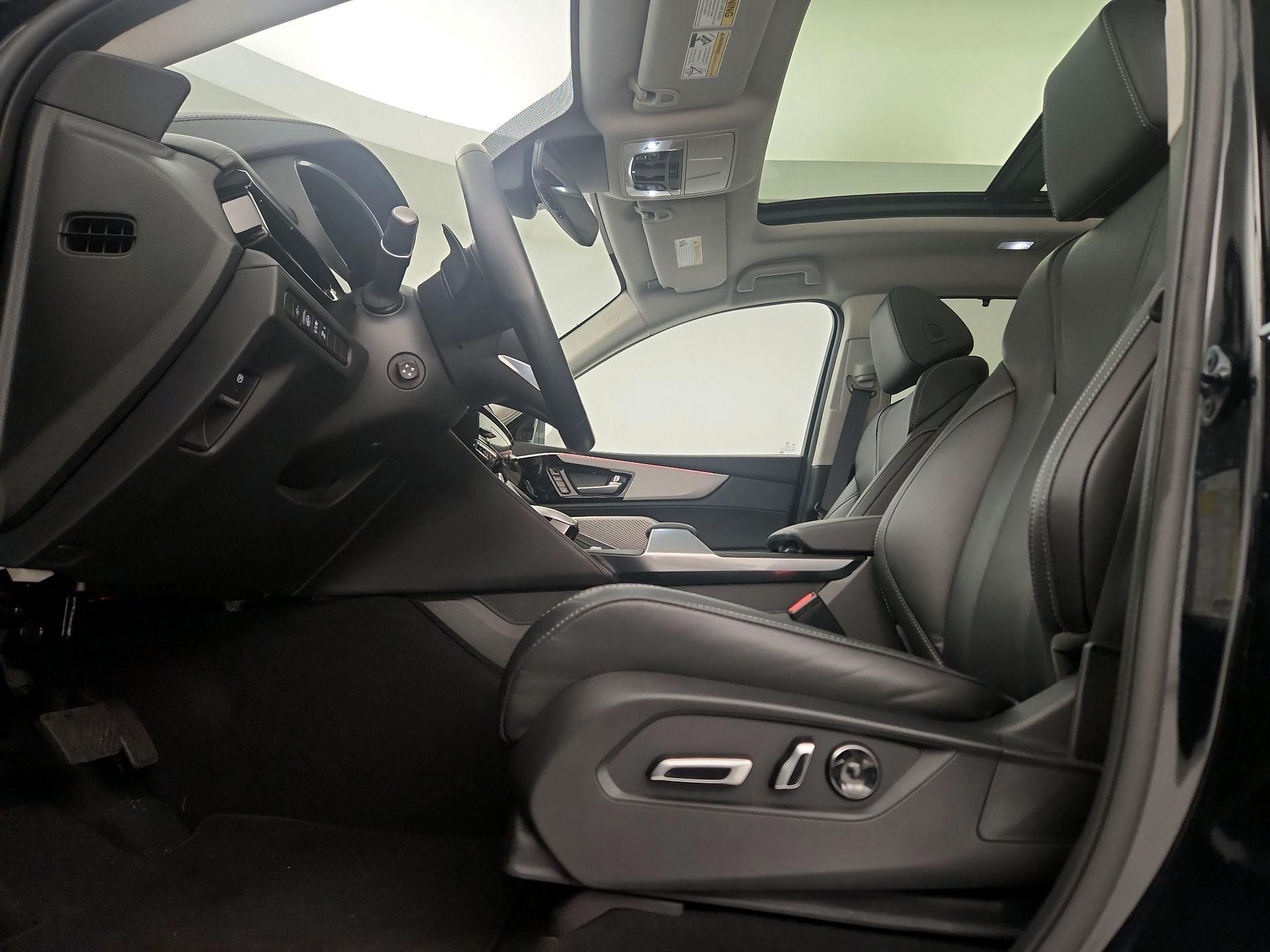 Thumbnail: 2023 Acura MDX - 20