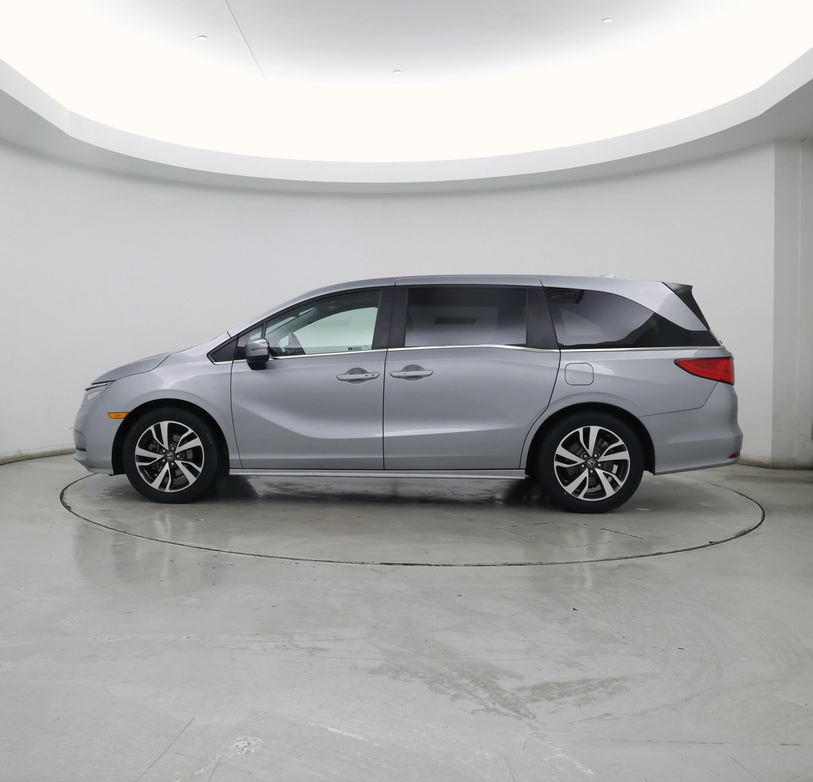 Thumbnail: 2023 Honda Odyssey - 3