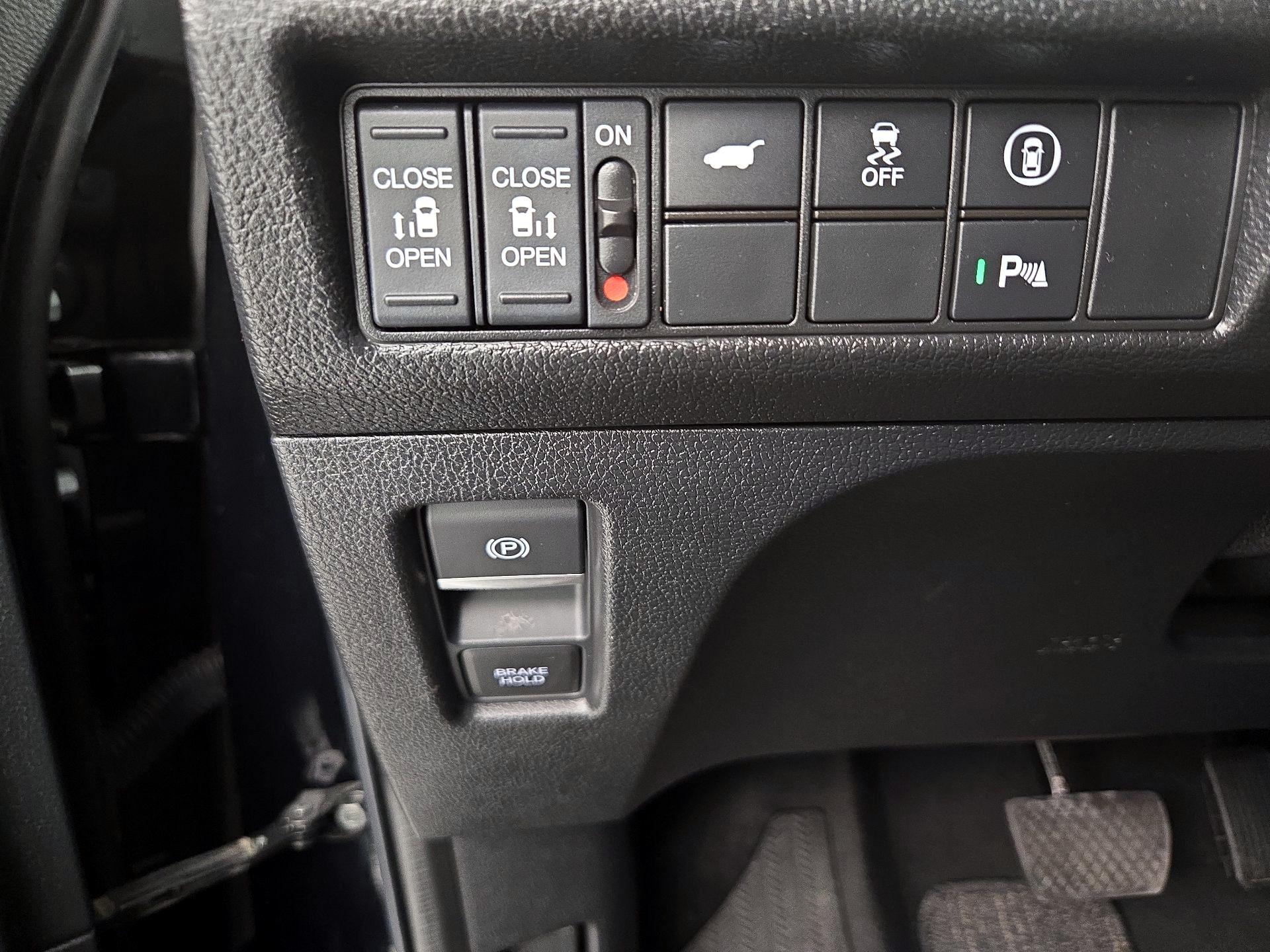 Thumbnail: 2023 Honda Odyssey - 13