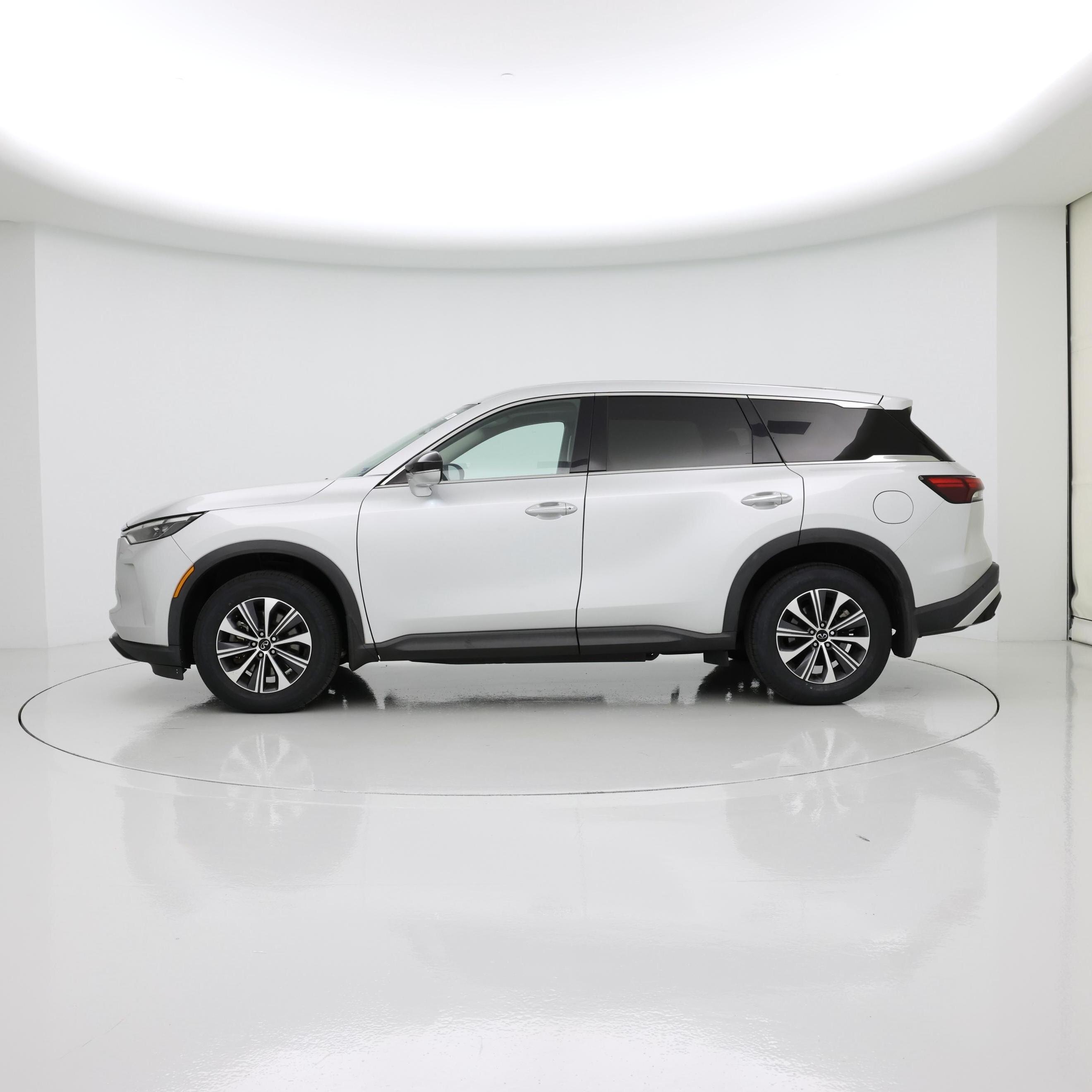 Thumbnail: 2023 INFINITI QX60 - 3