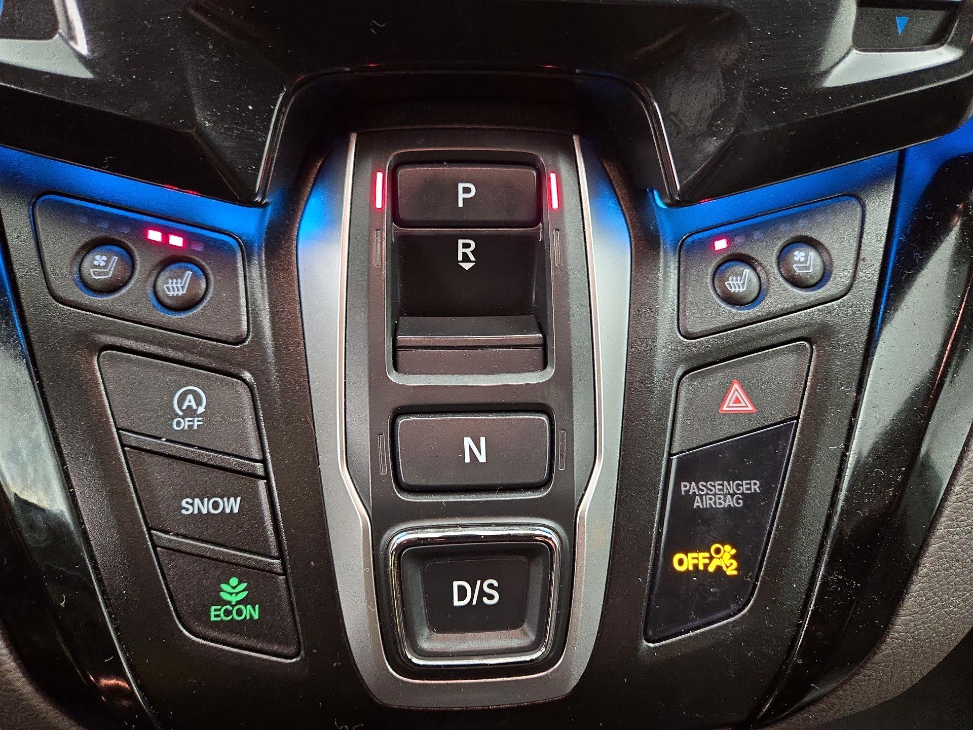 Thumbnail: 2023 Honda Odyssey - 16