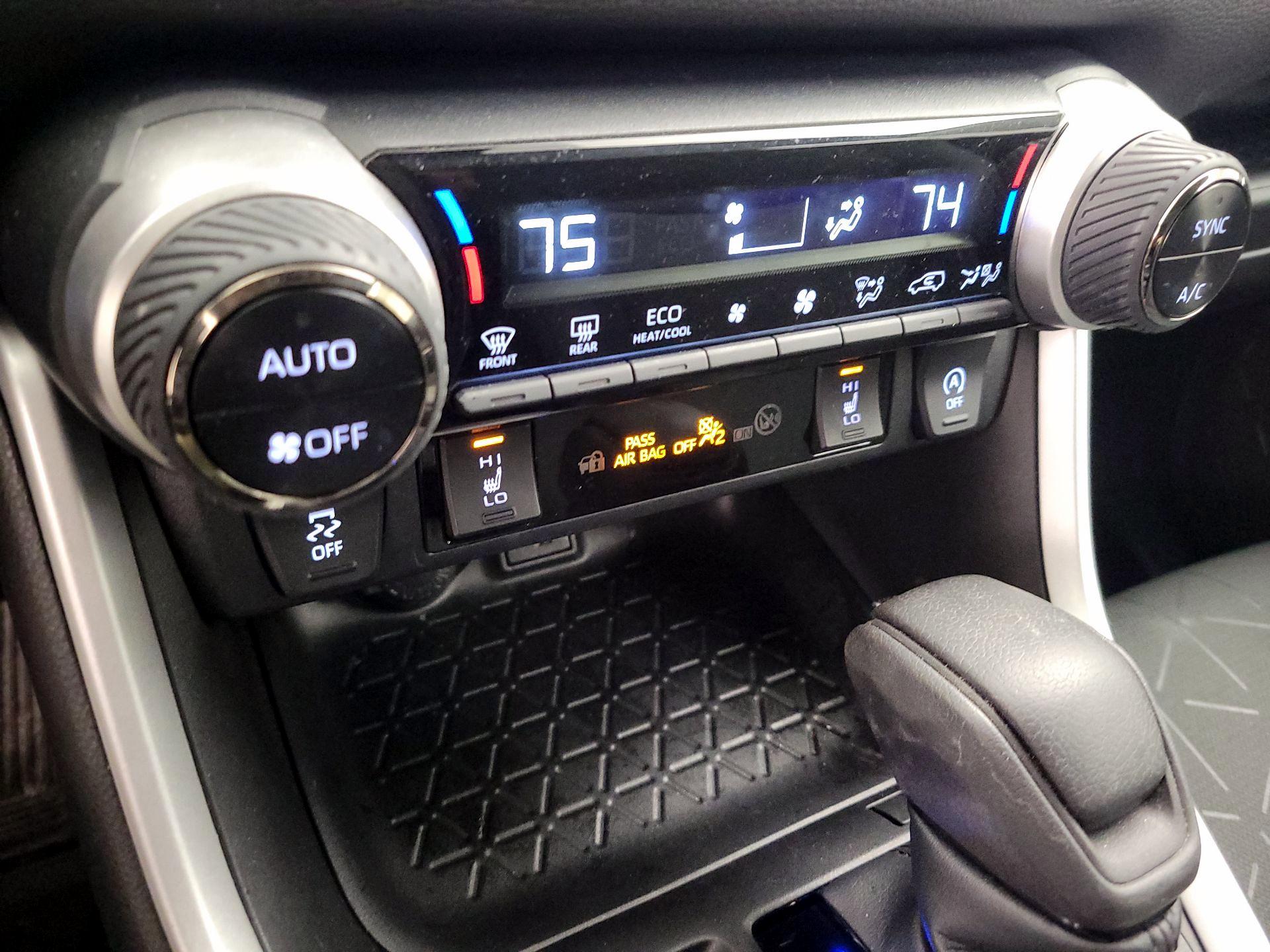 Thumbnail: 2023 Toyota RAV4 - 16