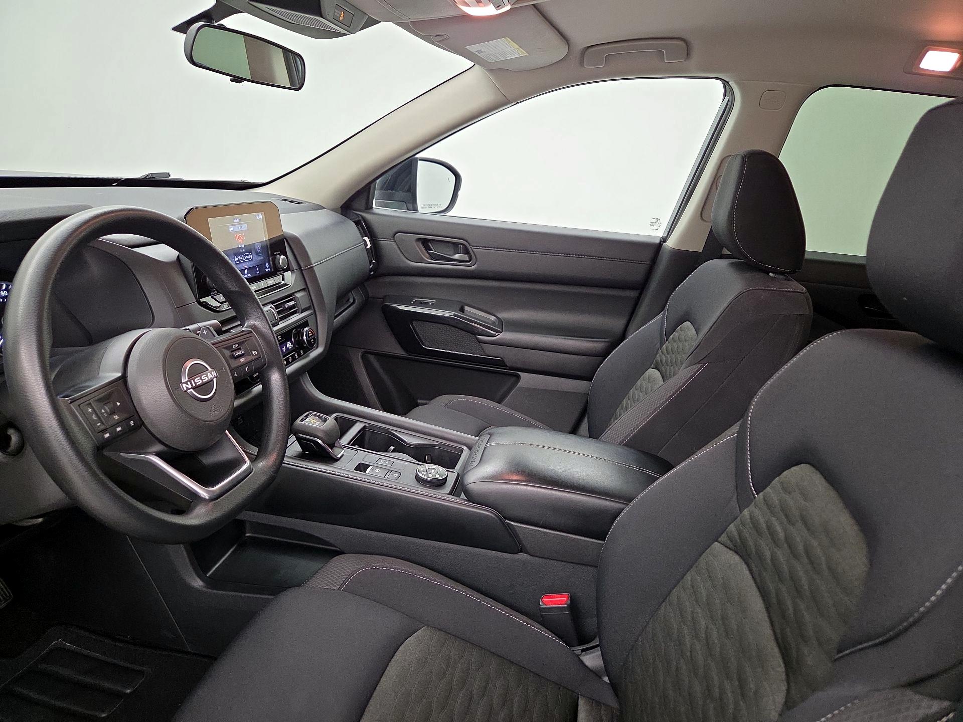 Thumbnail: 2023 Nissan Pathfinder - 11